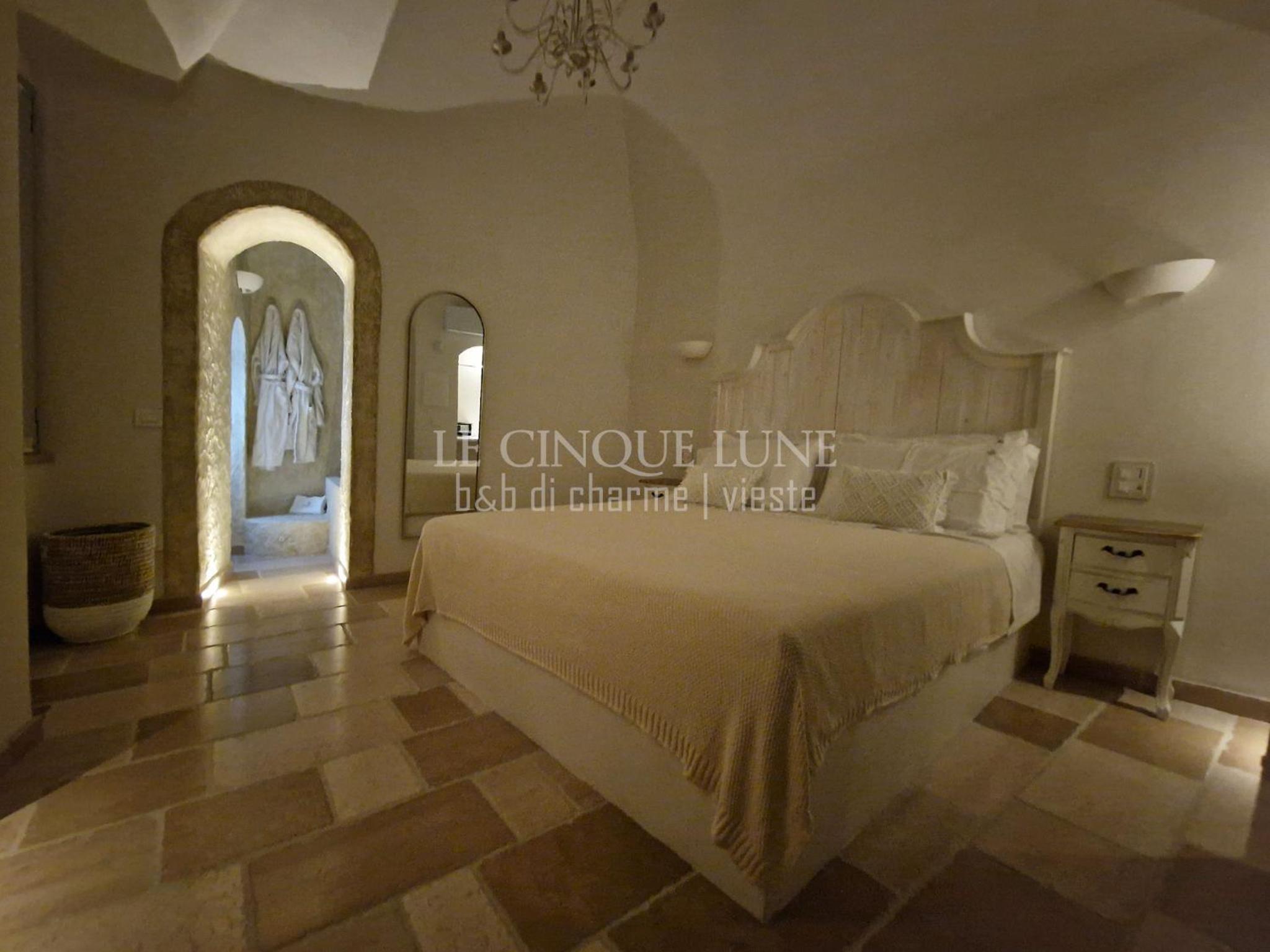 Junior Suite with Bath Tub