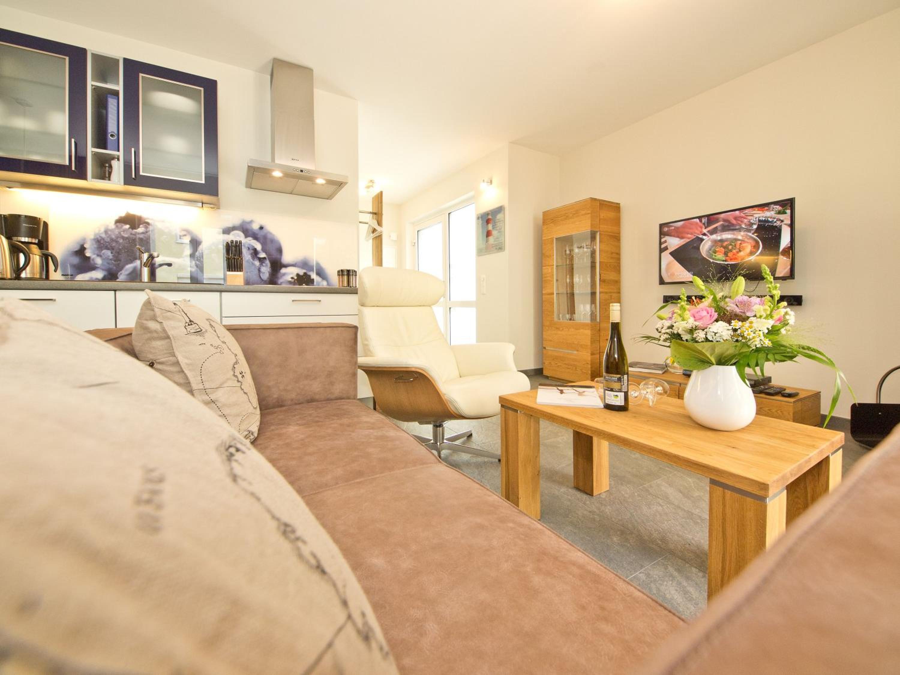 Two-Bedroom Apartment with Balcony and Terrace photo 1