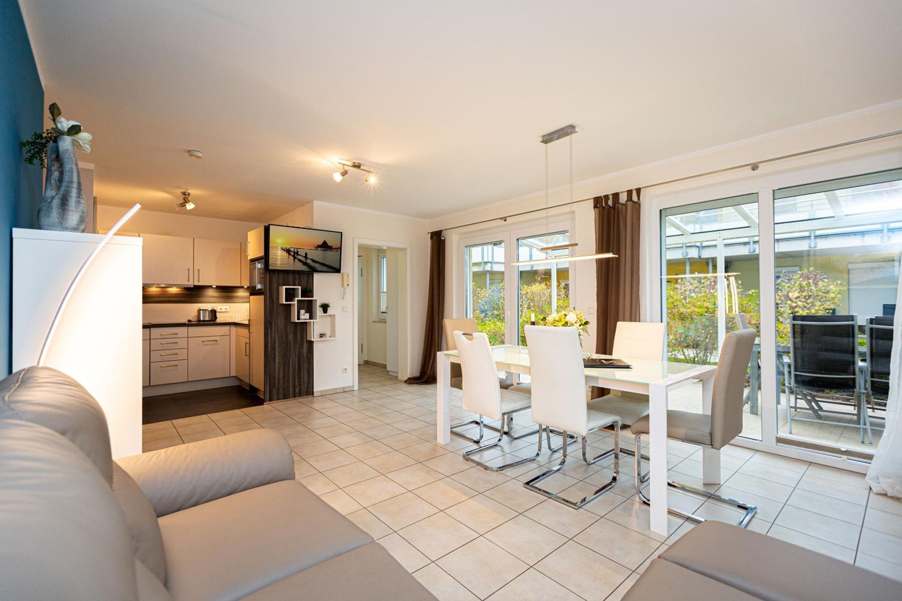 Two-Bedroom Apartment with Terrace photo 1