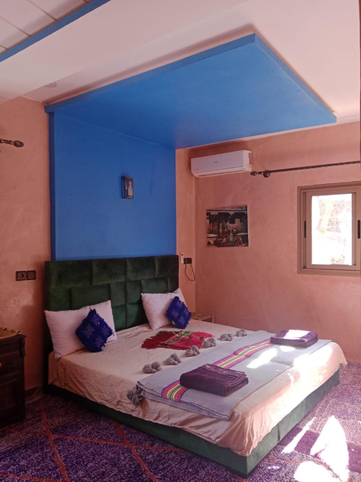 Budget Double Room - Photo 4