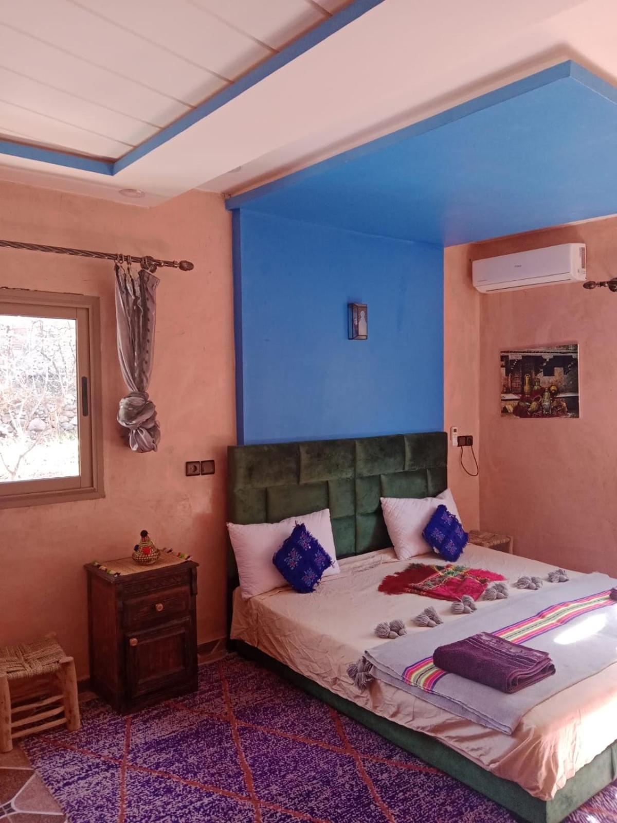 Budget Double Room - Photo 2
