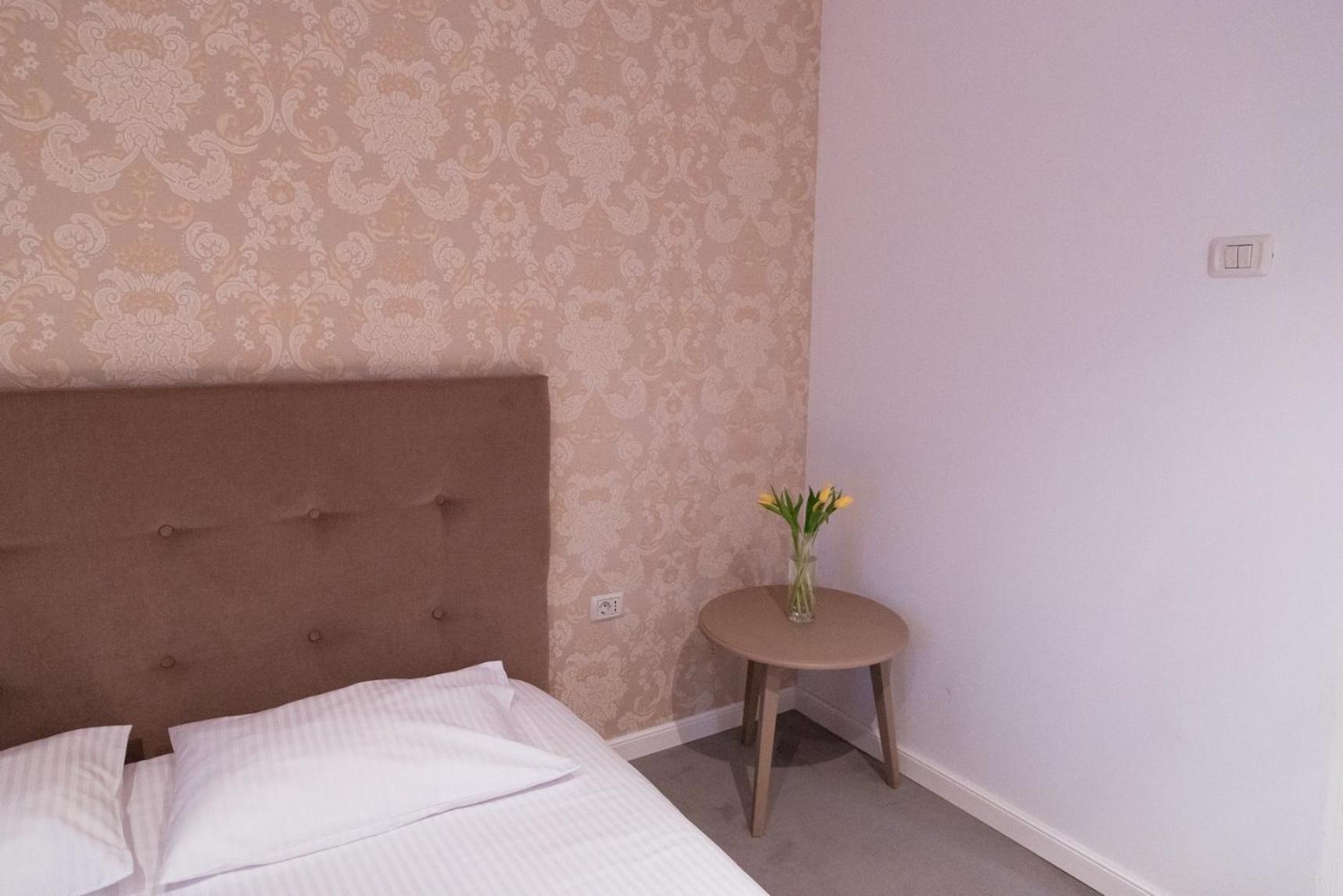 King Room with Balcony photo 2