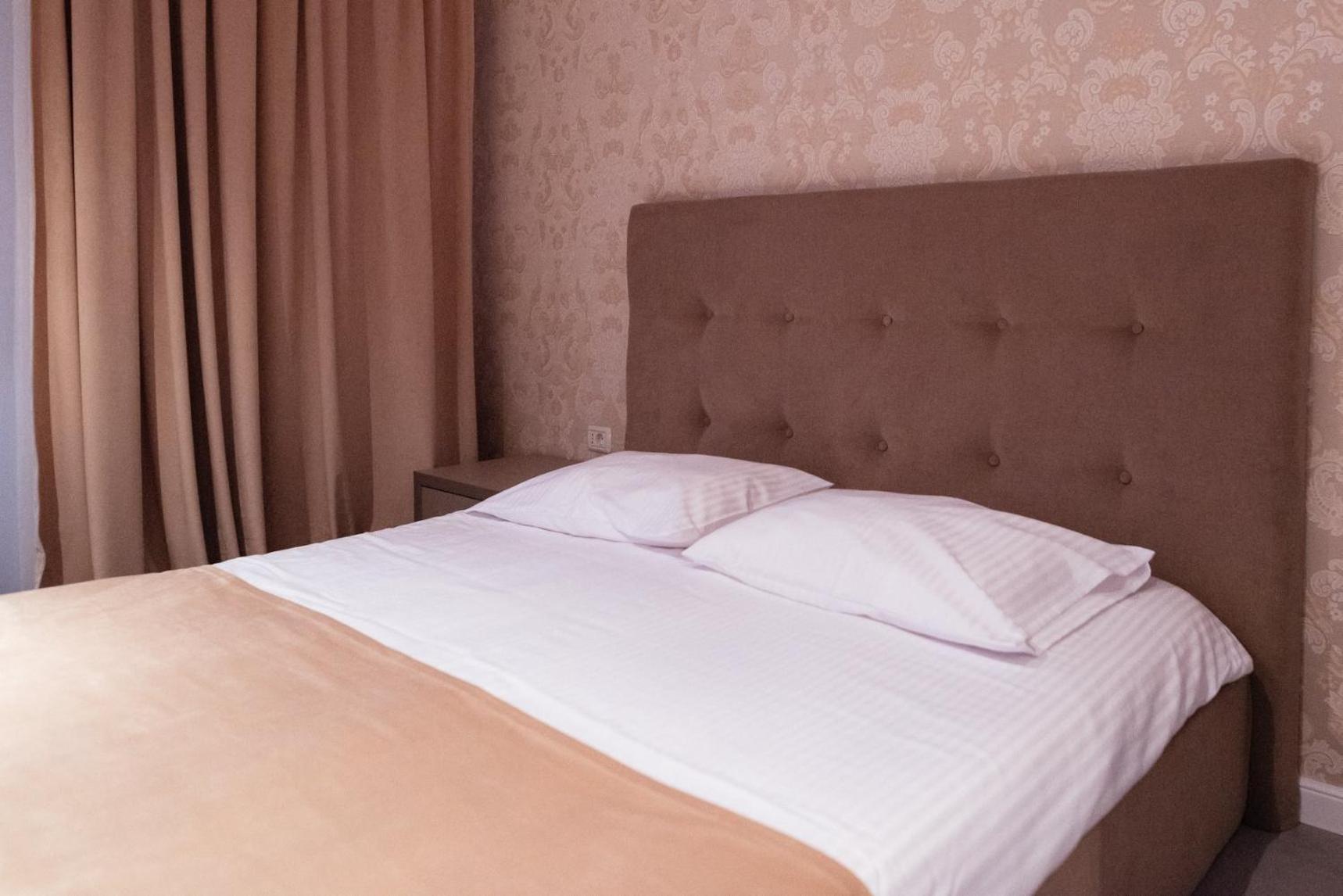 King Room with Balcony photo 1