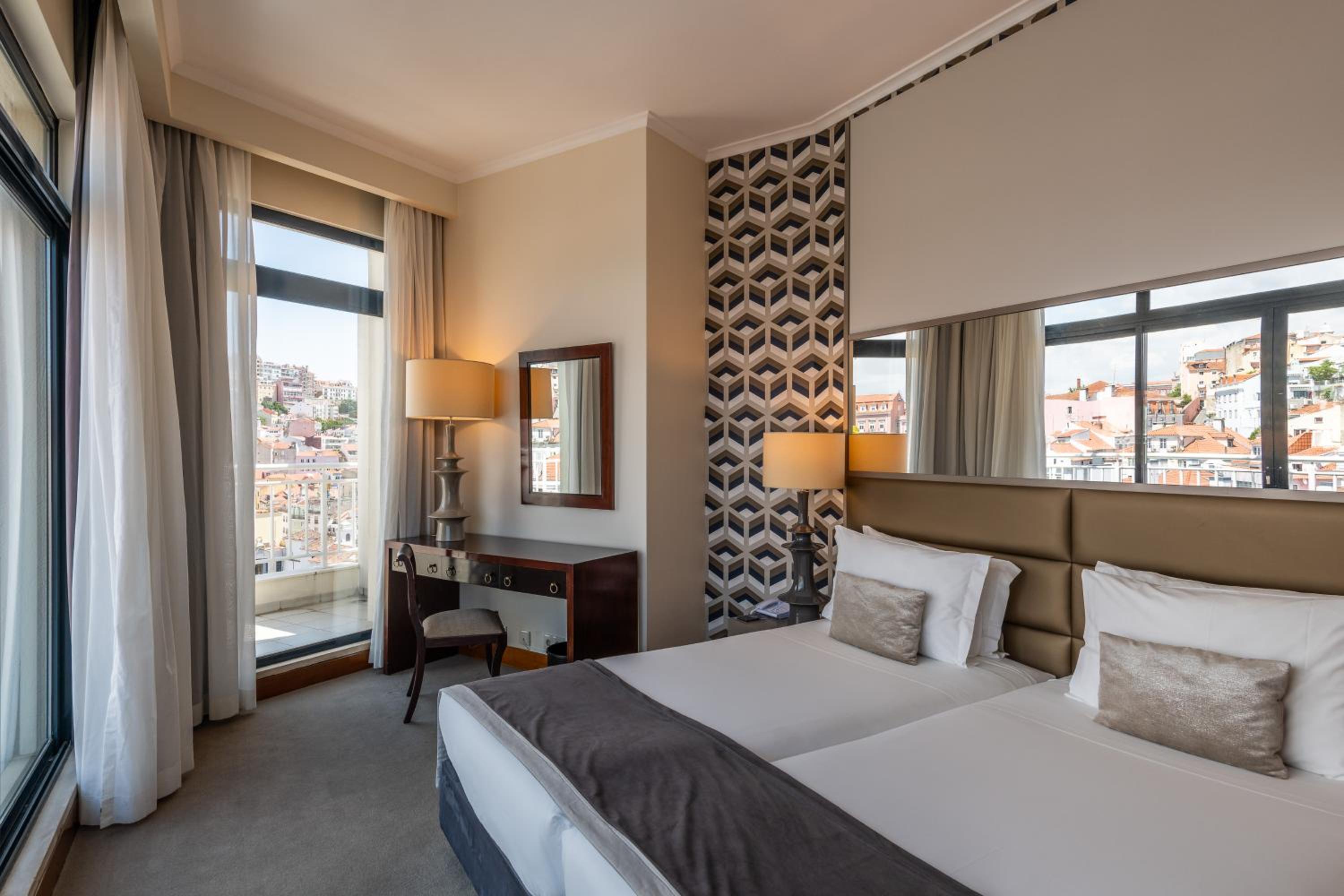 Suite with Balcony - Photo 1