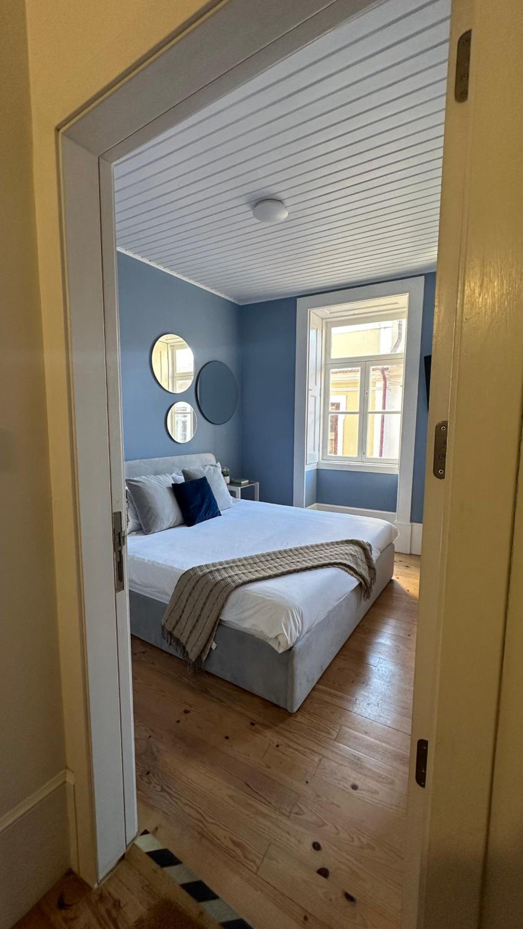 Studio Apartment - Photo 9