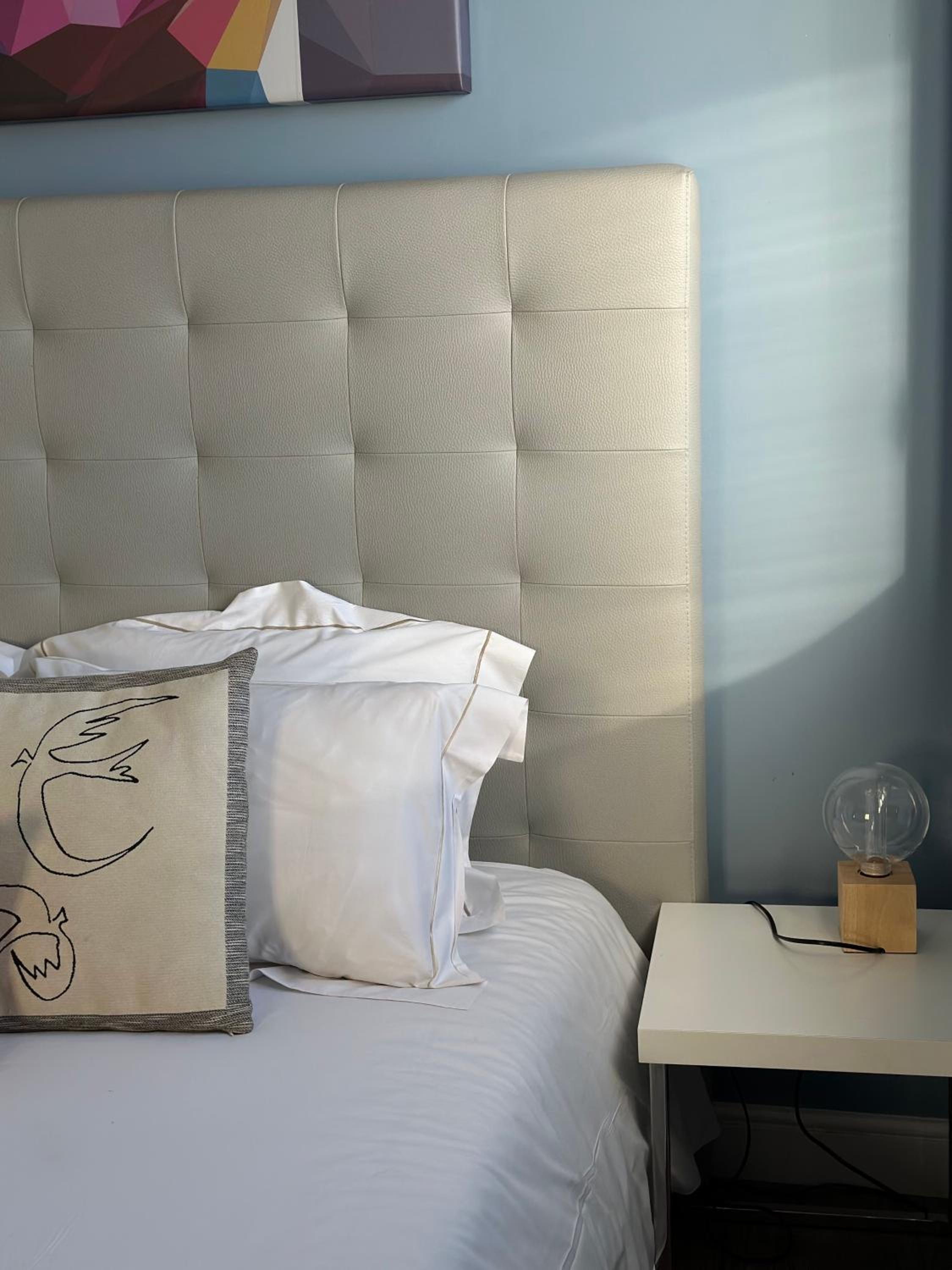 One-Bedroom Apartment - Photo 7