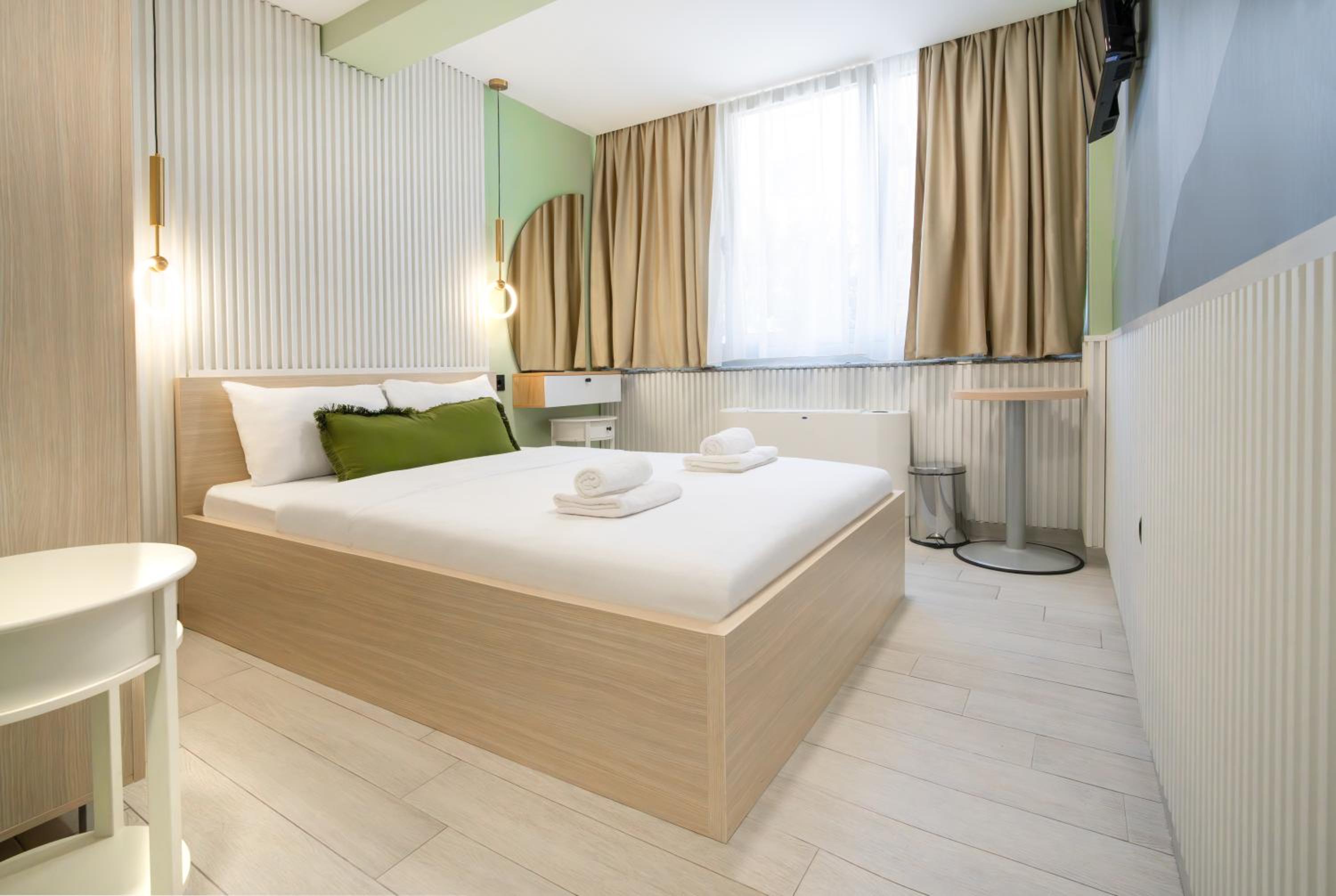 Standard Double Room - Photo 1