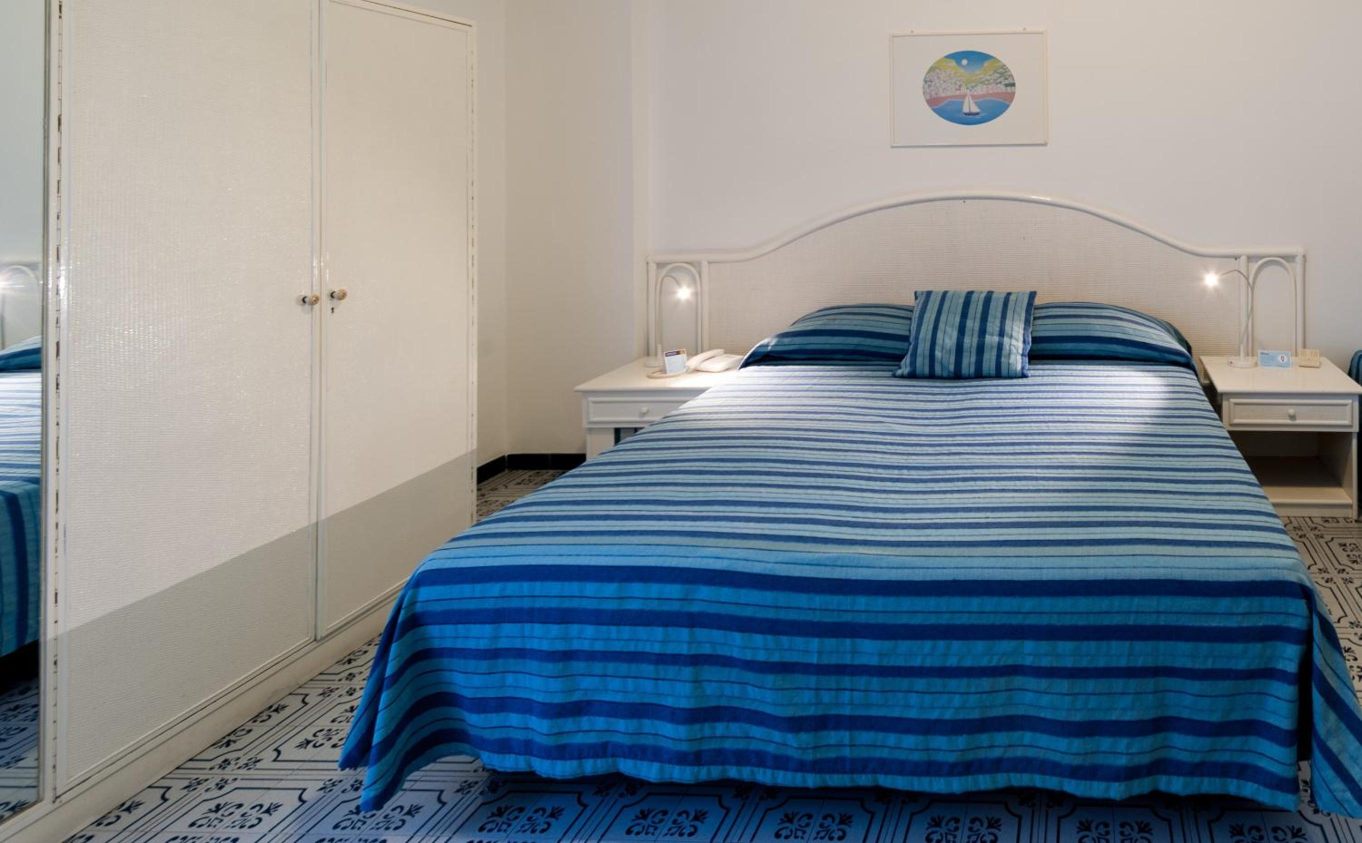 Standard Double Room - Photo 1