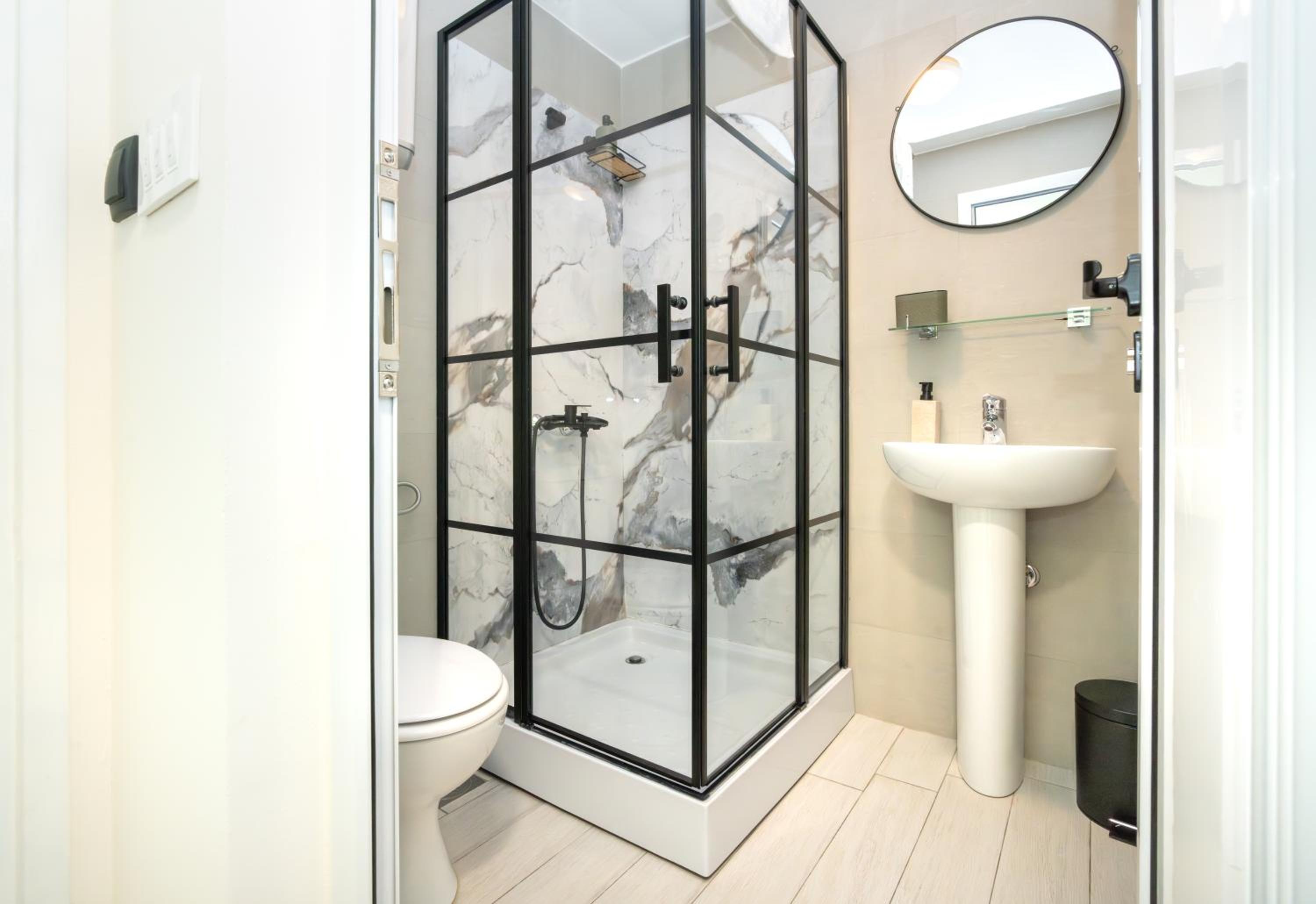 Standard Double Room - Photo 5