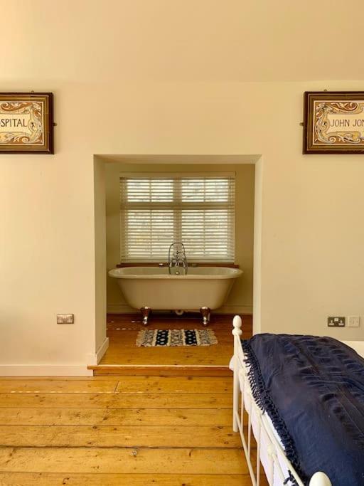 One-Bedroom House photo 2