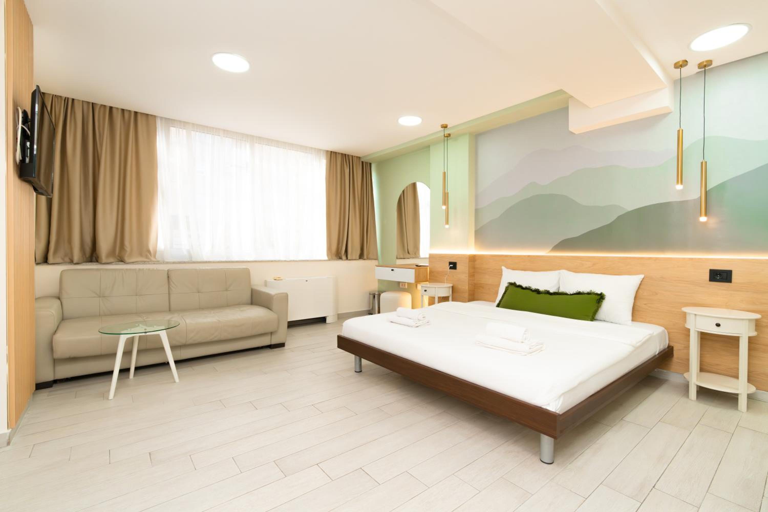 Suite - Photo 4