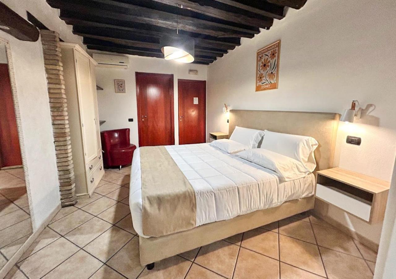 Superior Double Room - Photo 2