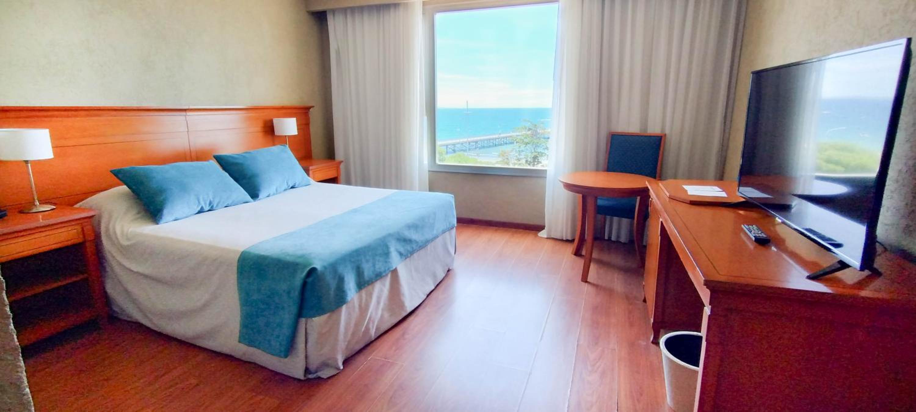 Family Room with Sea View photo 1