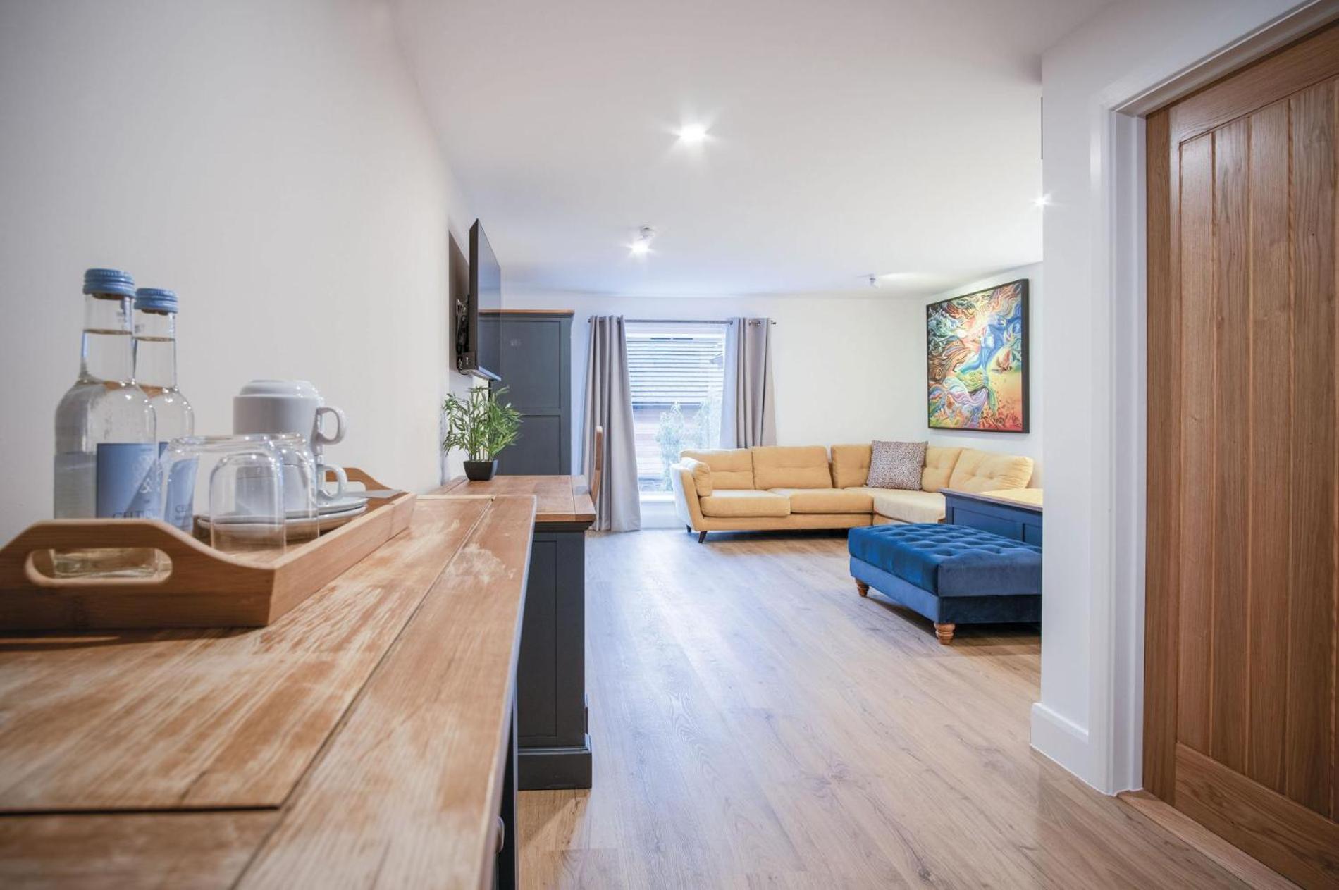 One-Bedroom Apartment - Photo 23