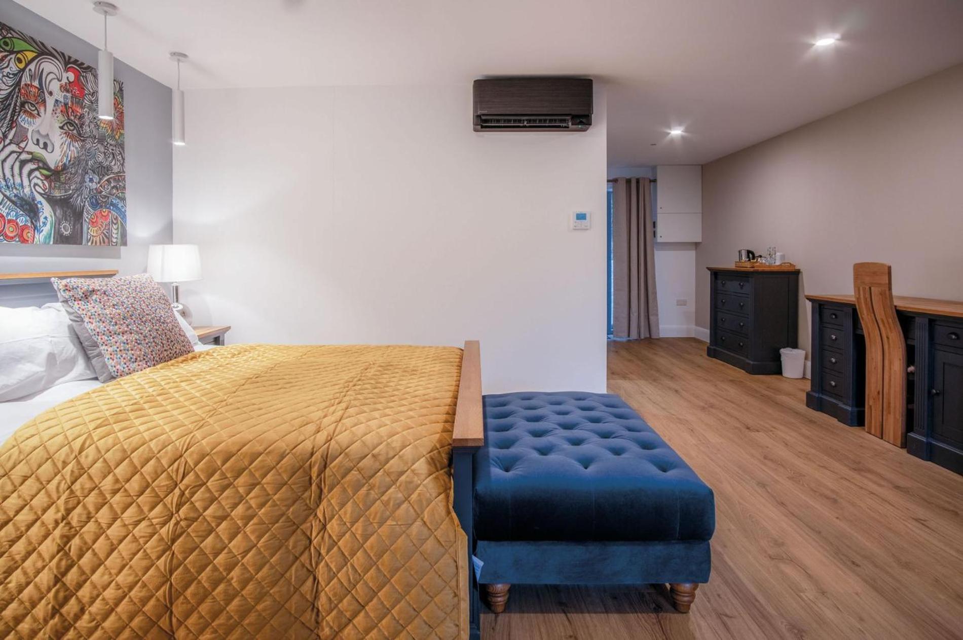 One-Bedroom Apartment - Photo 20