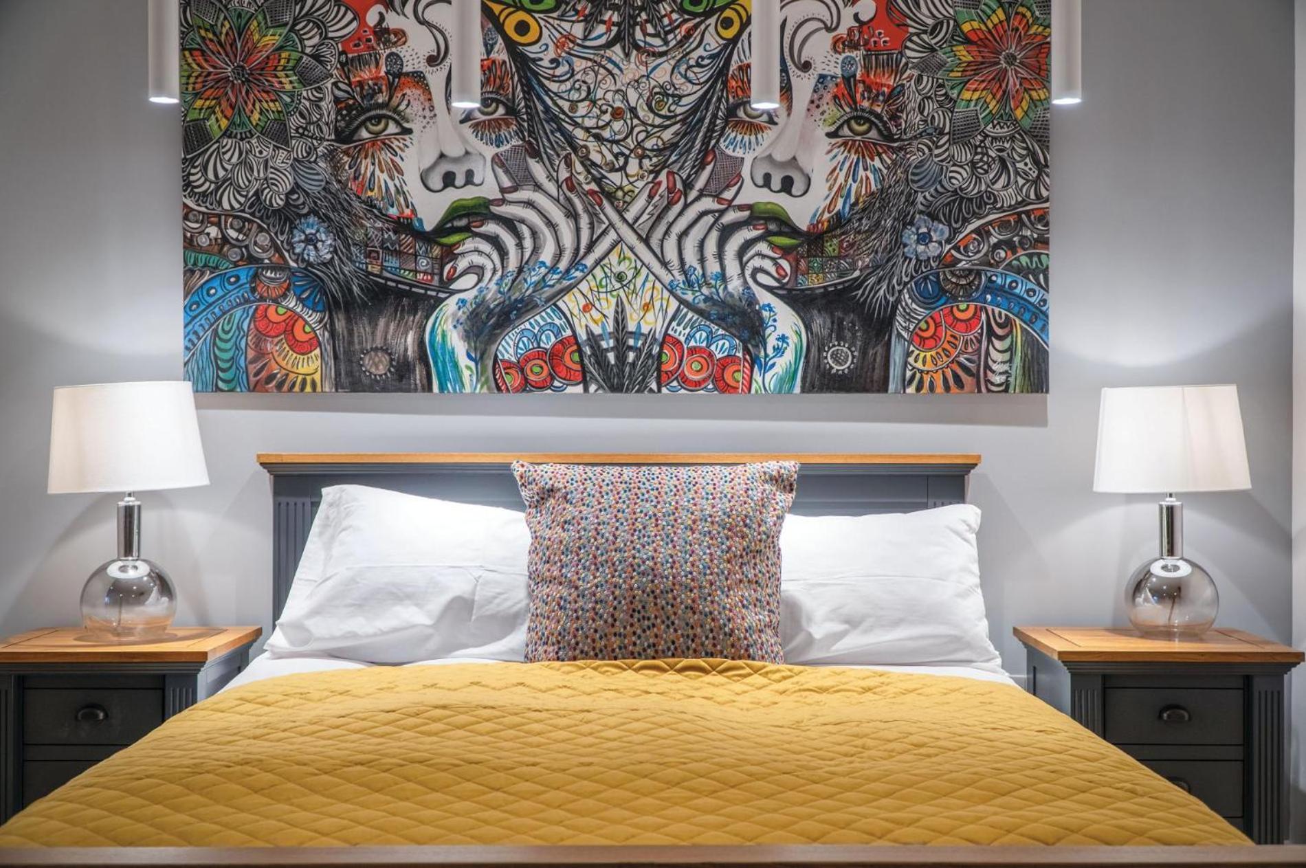 One-Bedroom Apartment - Photo 29