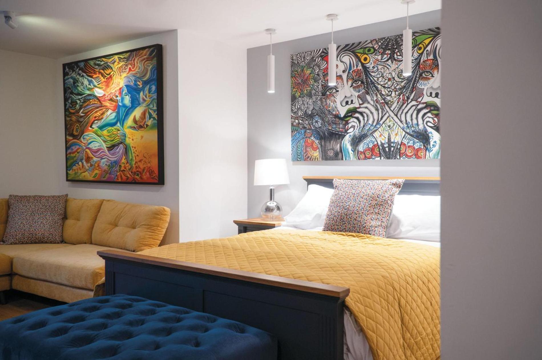 One-Bedroom Apartment - Photo 31