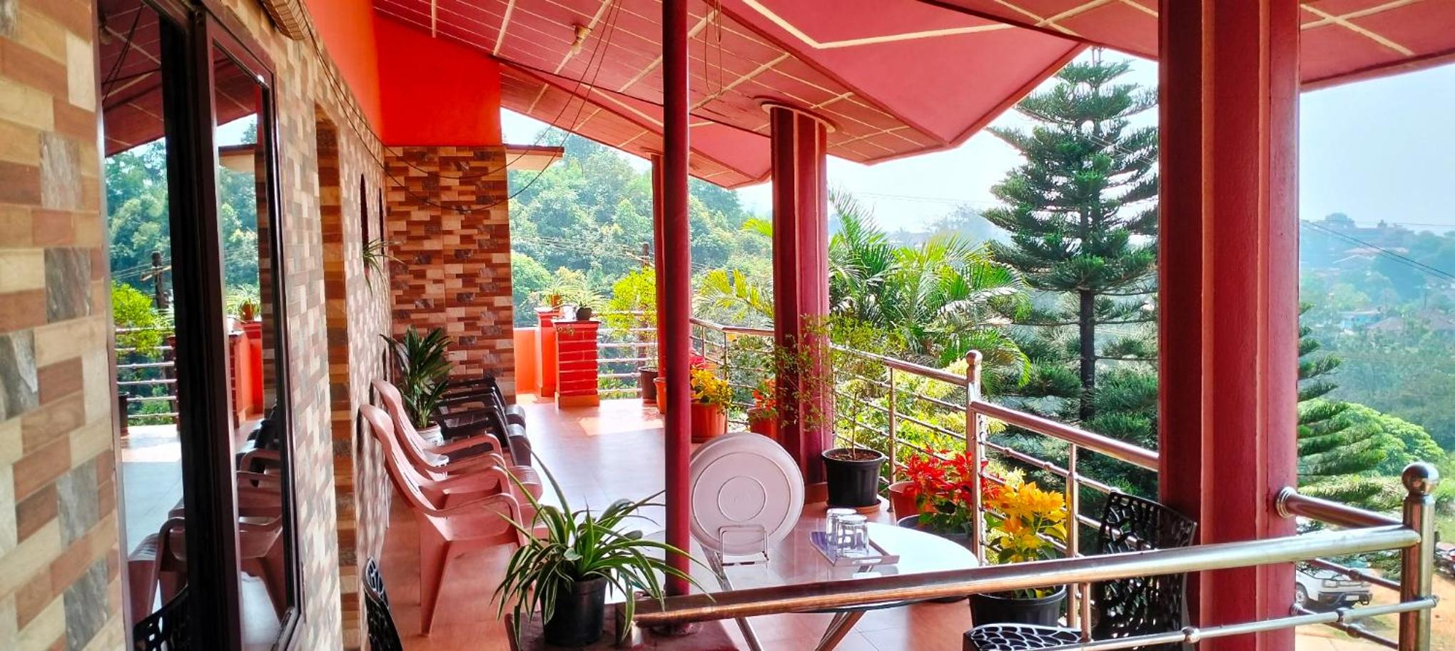 Deluxe Double Room with Balcony - Photo 15