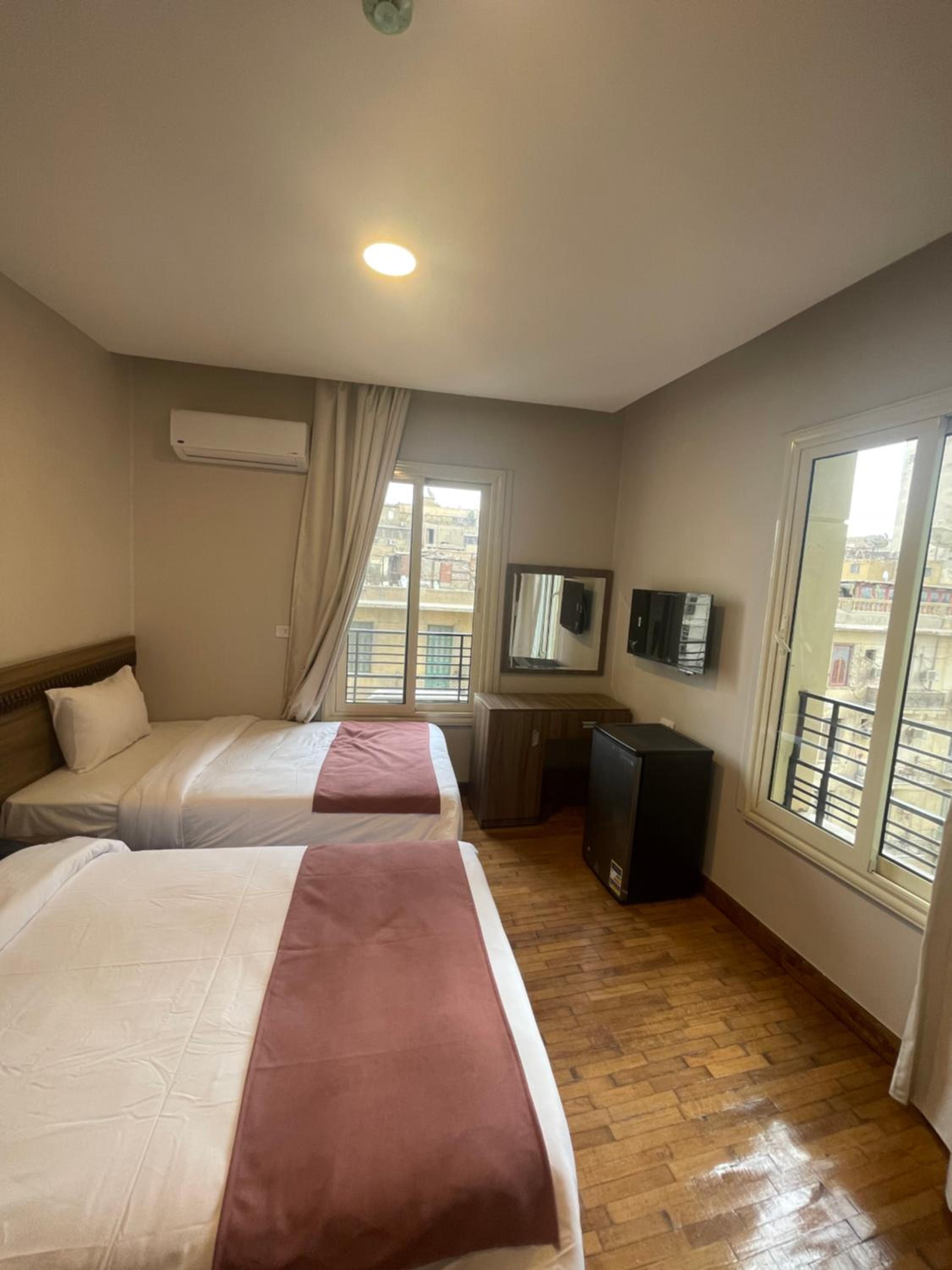 Deluxe Double or Twin Room with City View