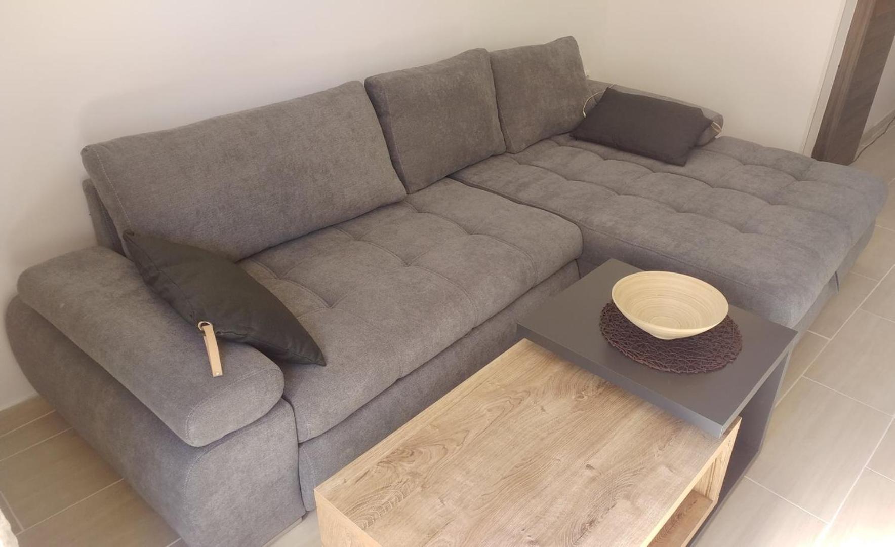 Apartment photo 2