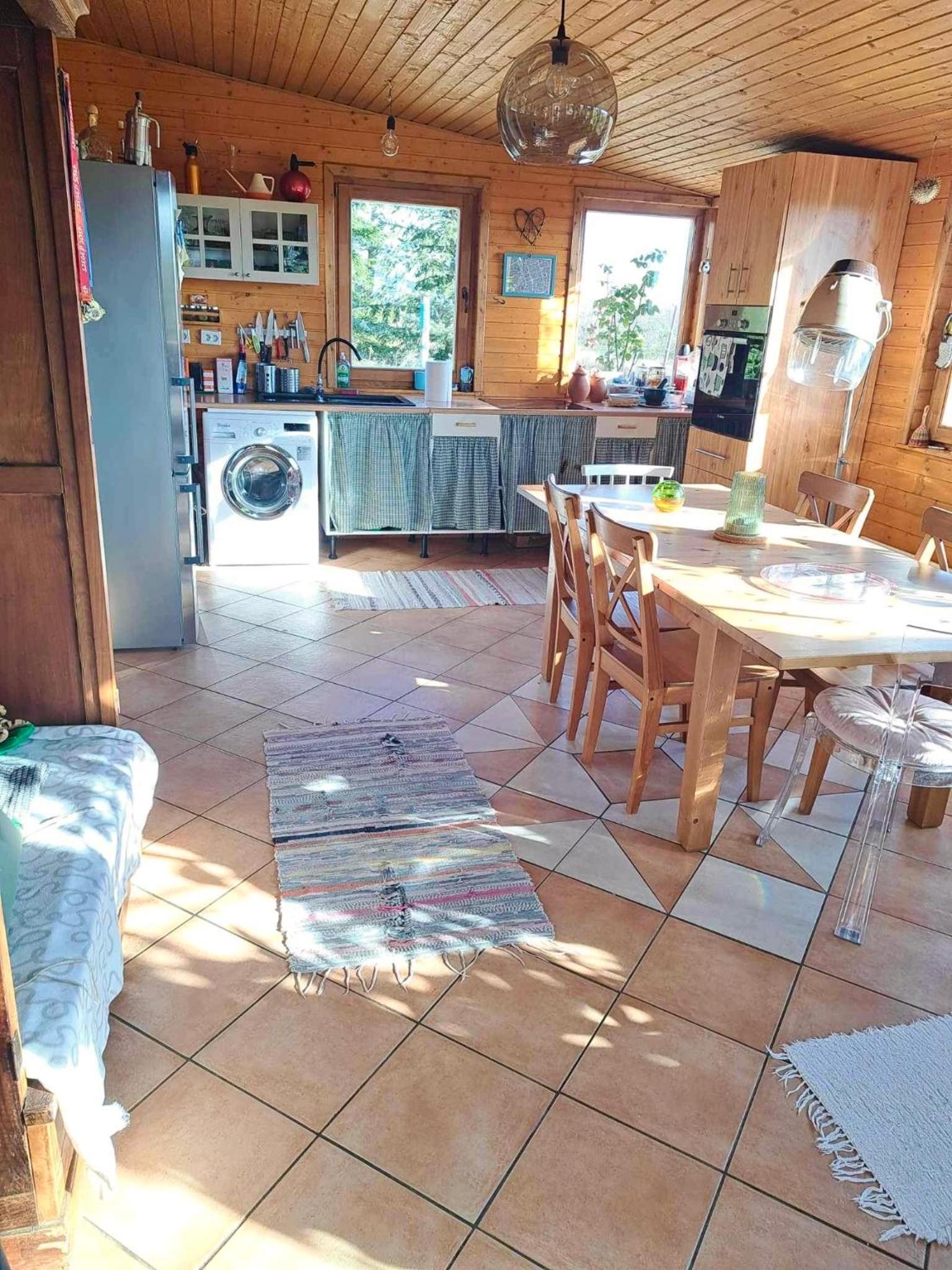 One-Bedroom House - Photo 20