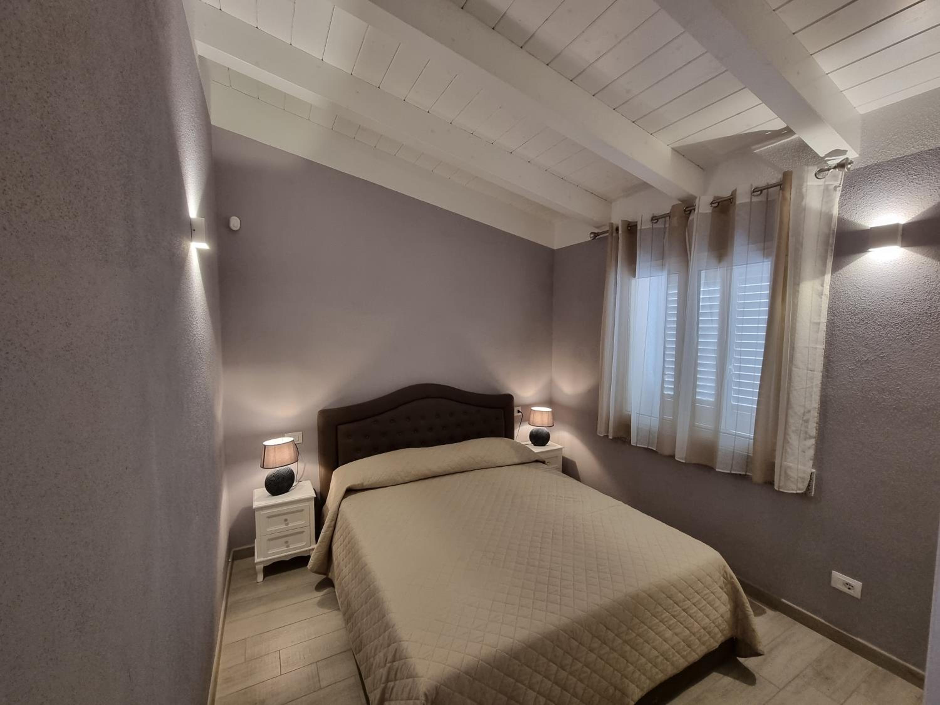 Two-Bedroom Deluxe Apartment with Balcony photo 3