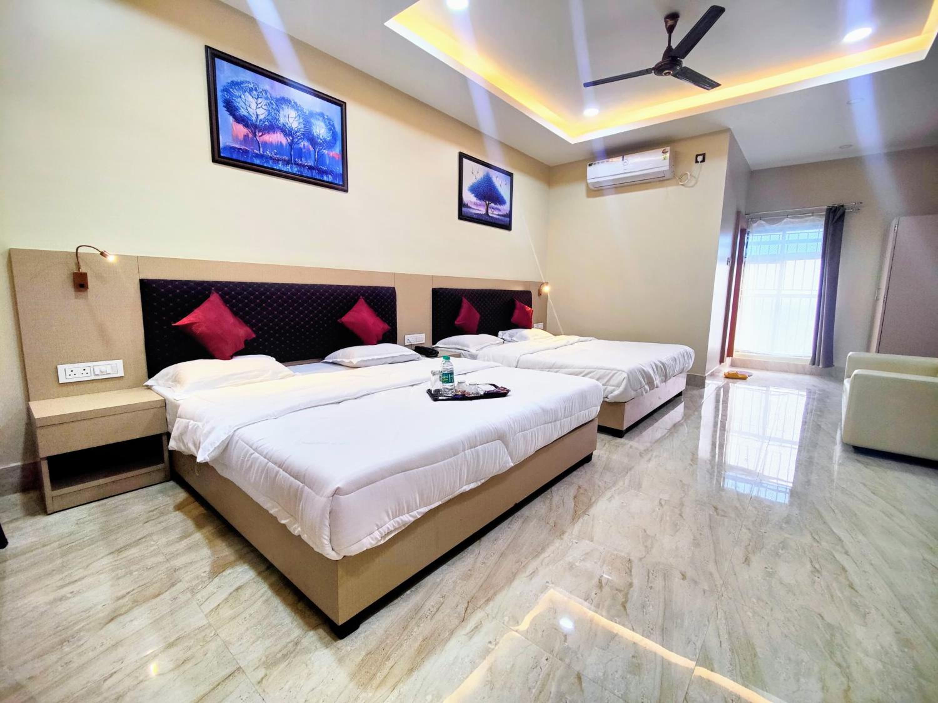 Luxury Quadruple Room photo 2