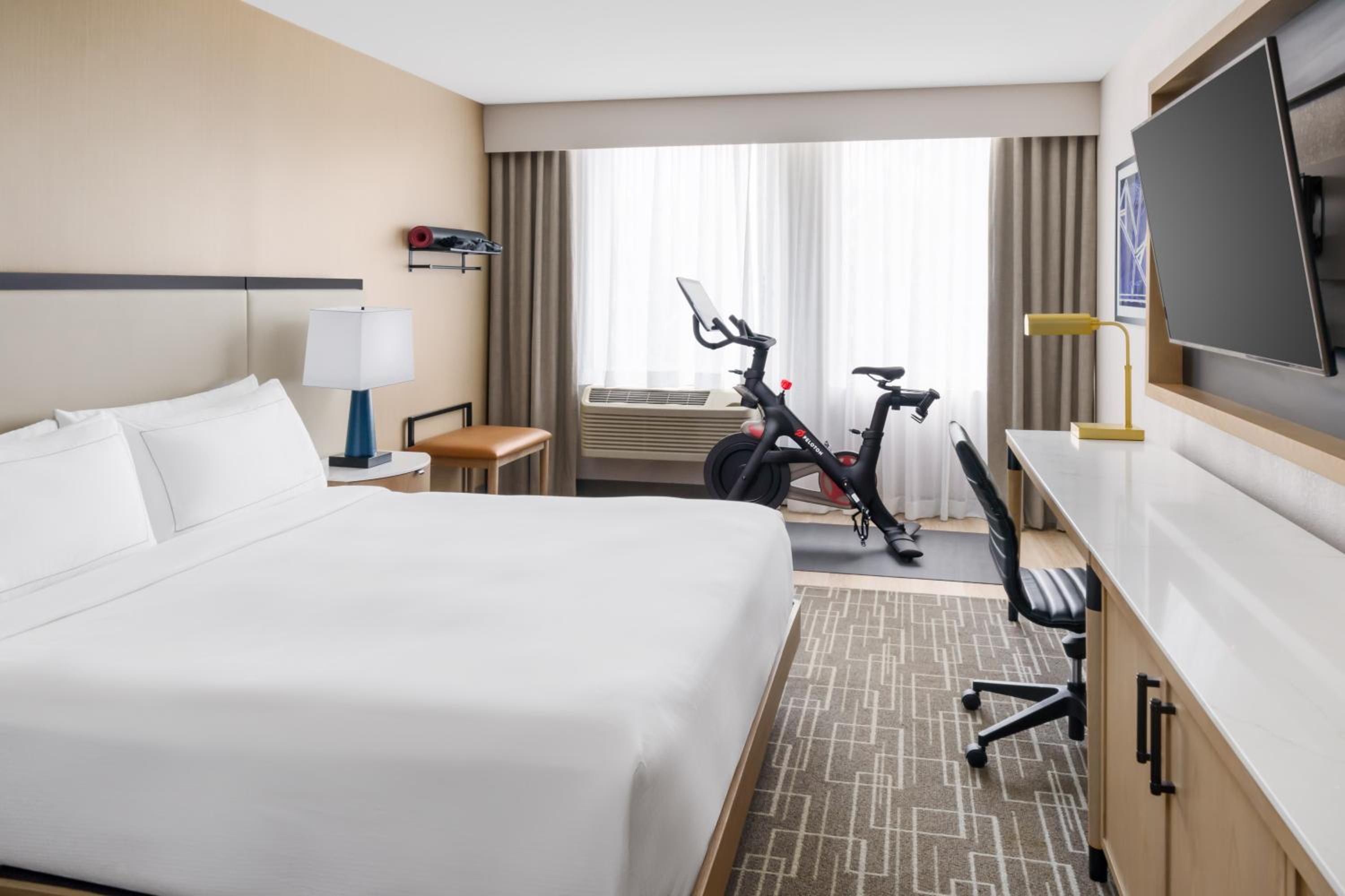King Room with Peloton Bike - Photo 4
