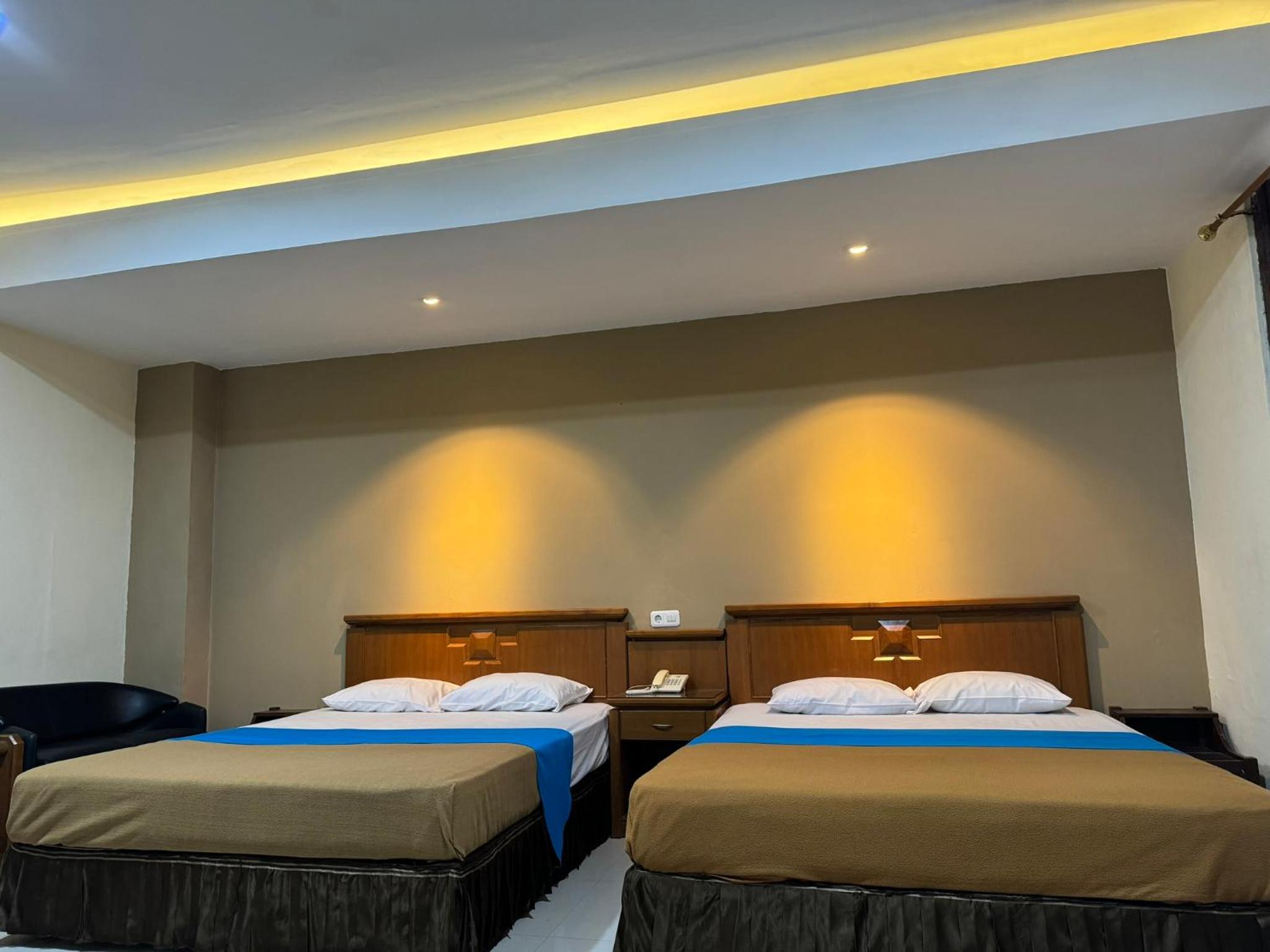Classic Quadruple Room photo 2