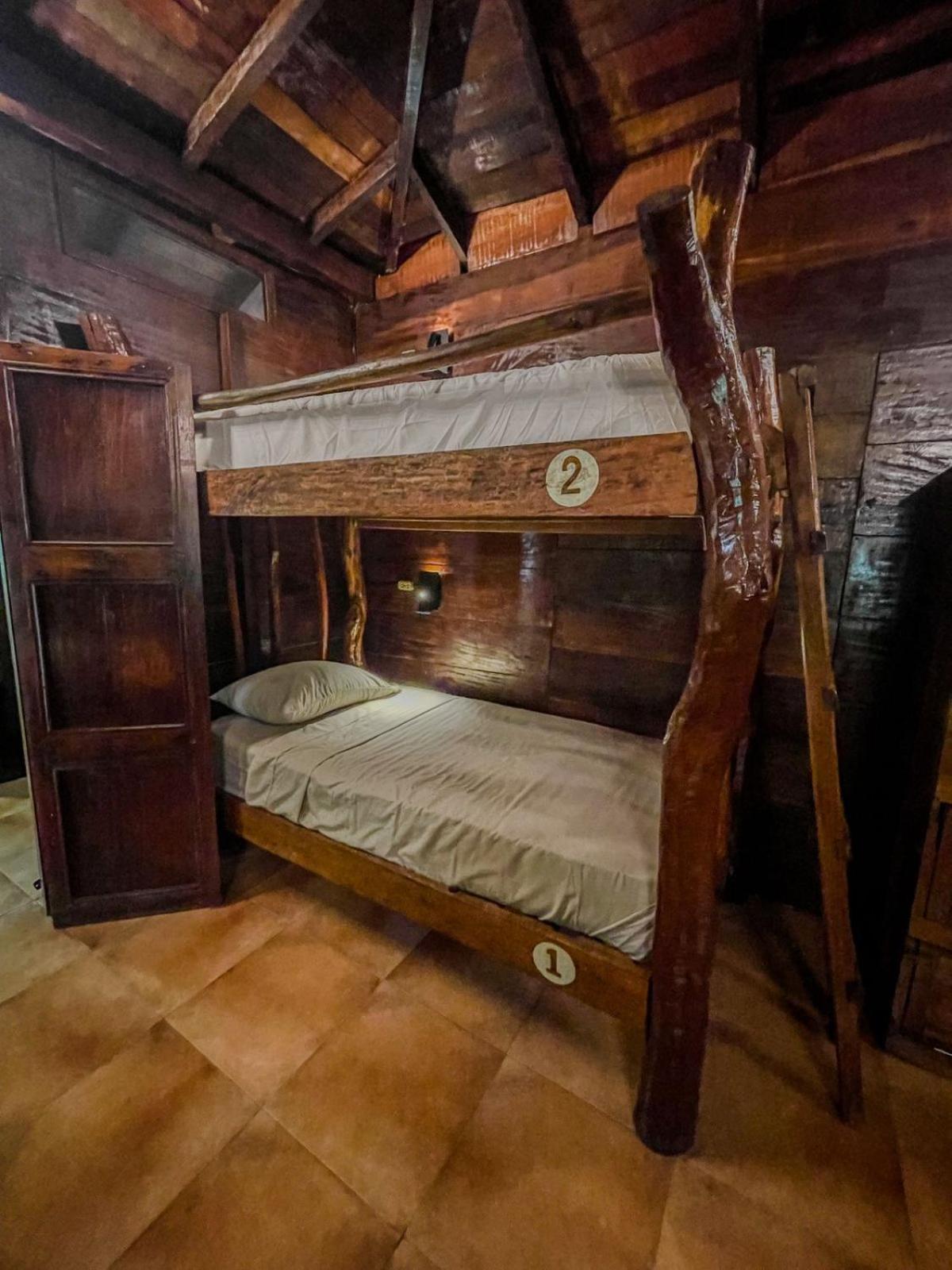 Bed in 8-Bed Dormitory Room photo 3