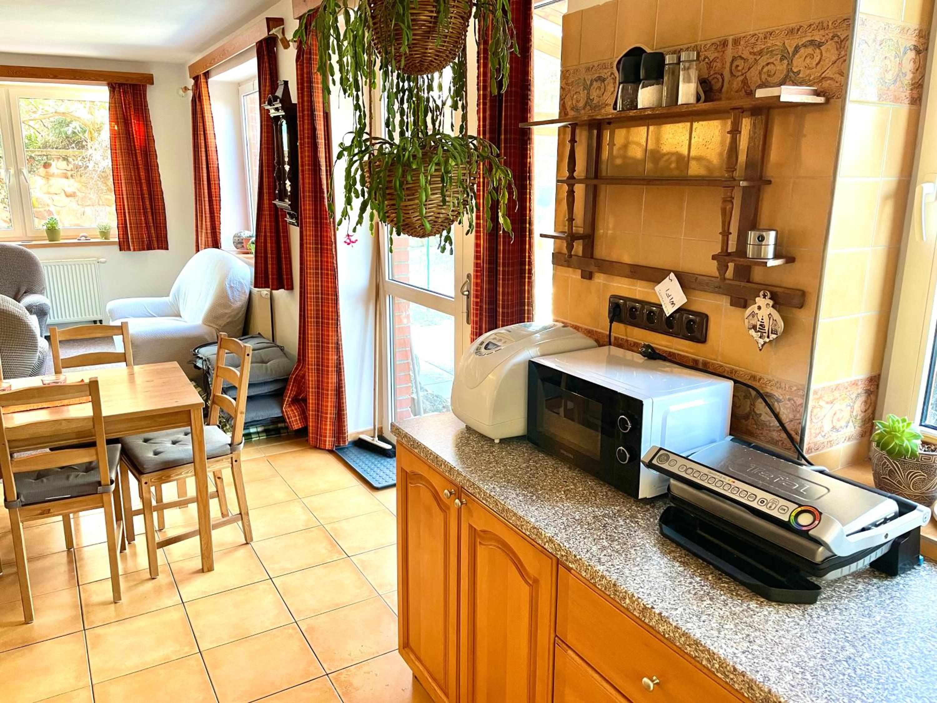 Four-Bedroom House photo 3