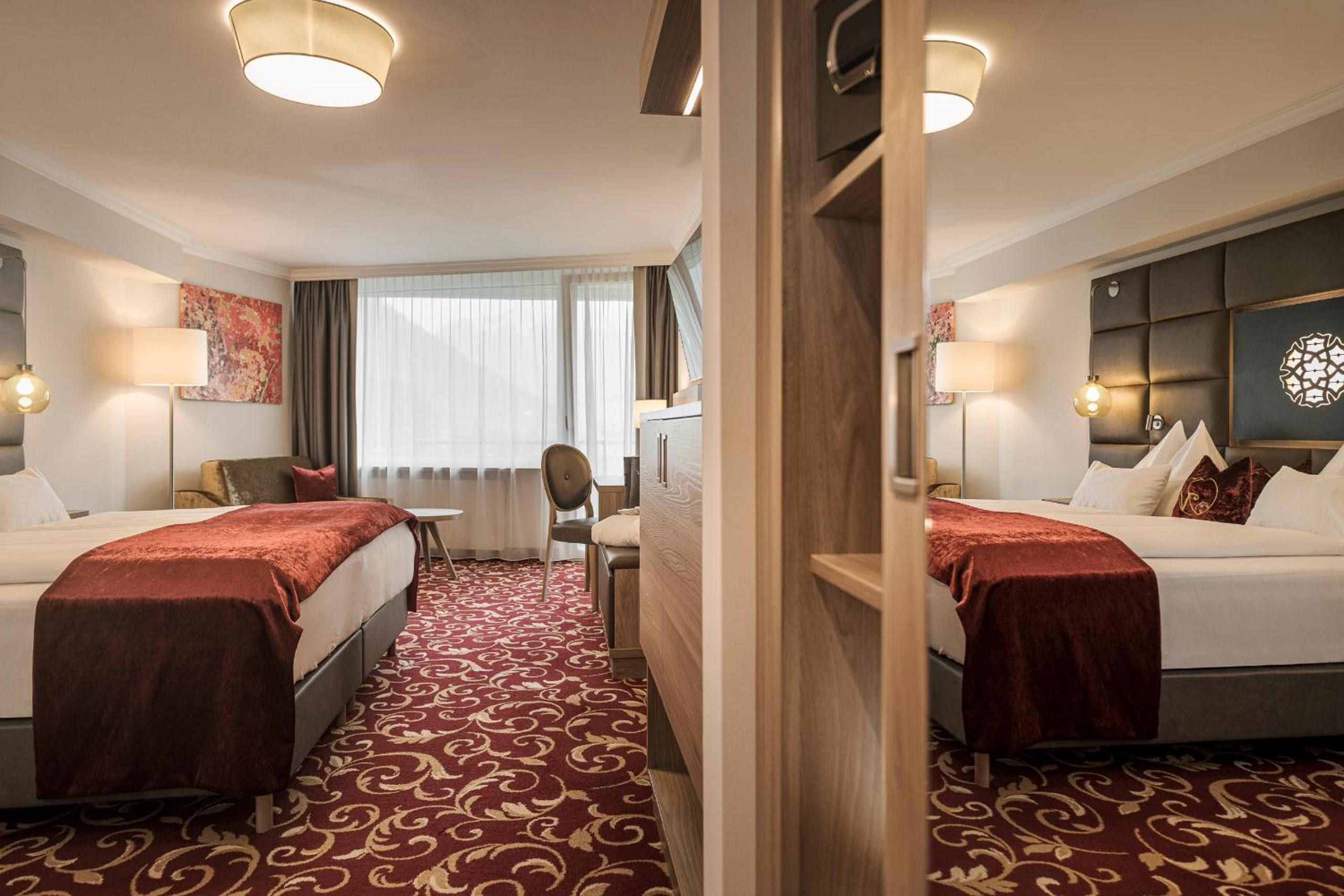 Double Room with Balcony - Free access to Alpentherme photo 2