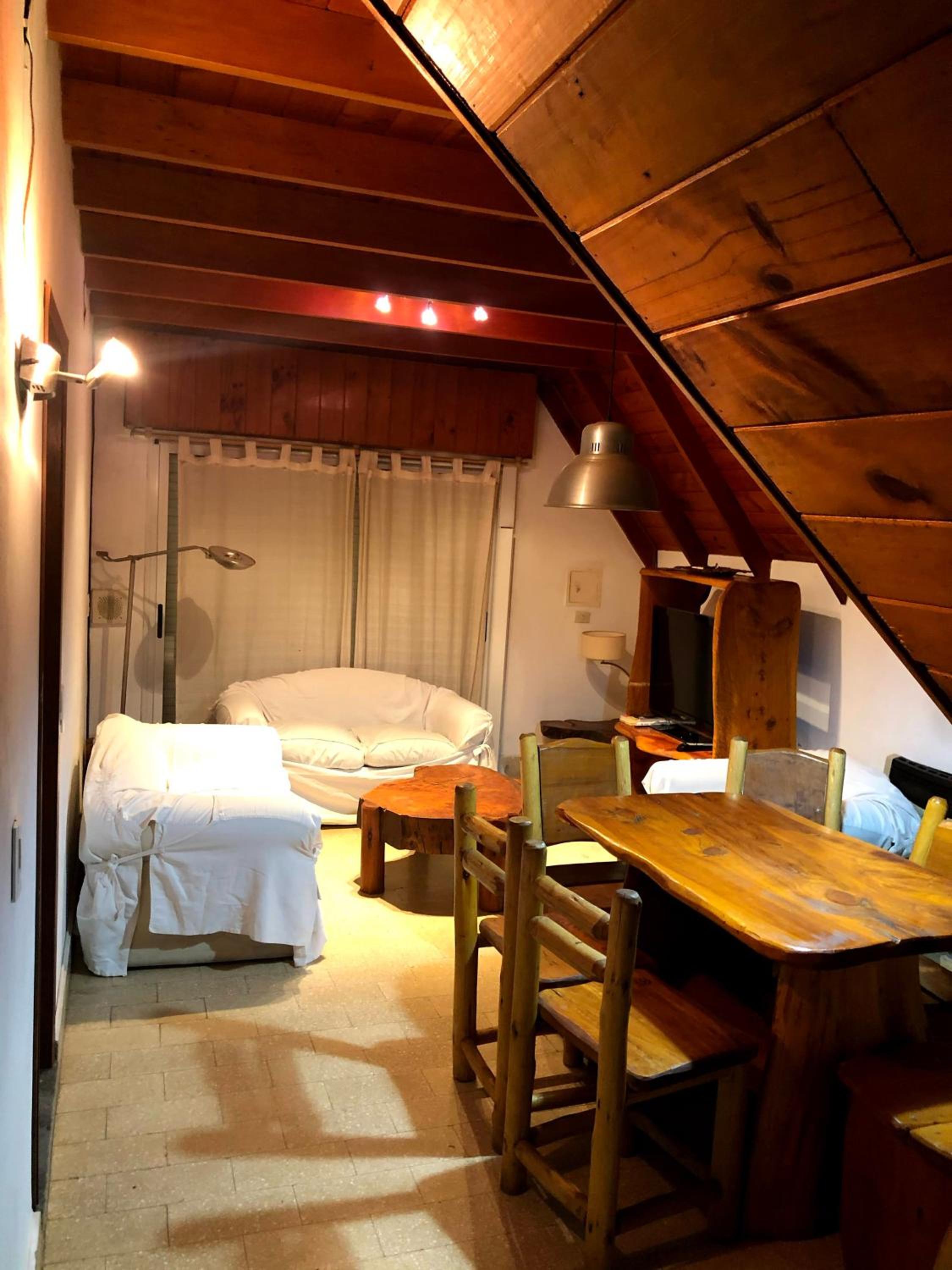 Four-Bedroom House photo 3