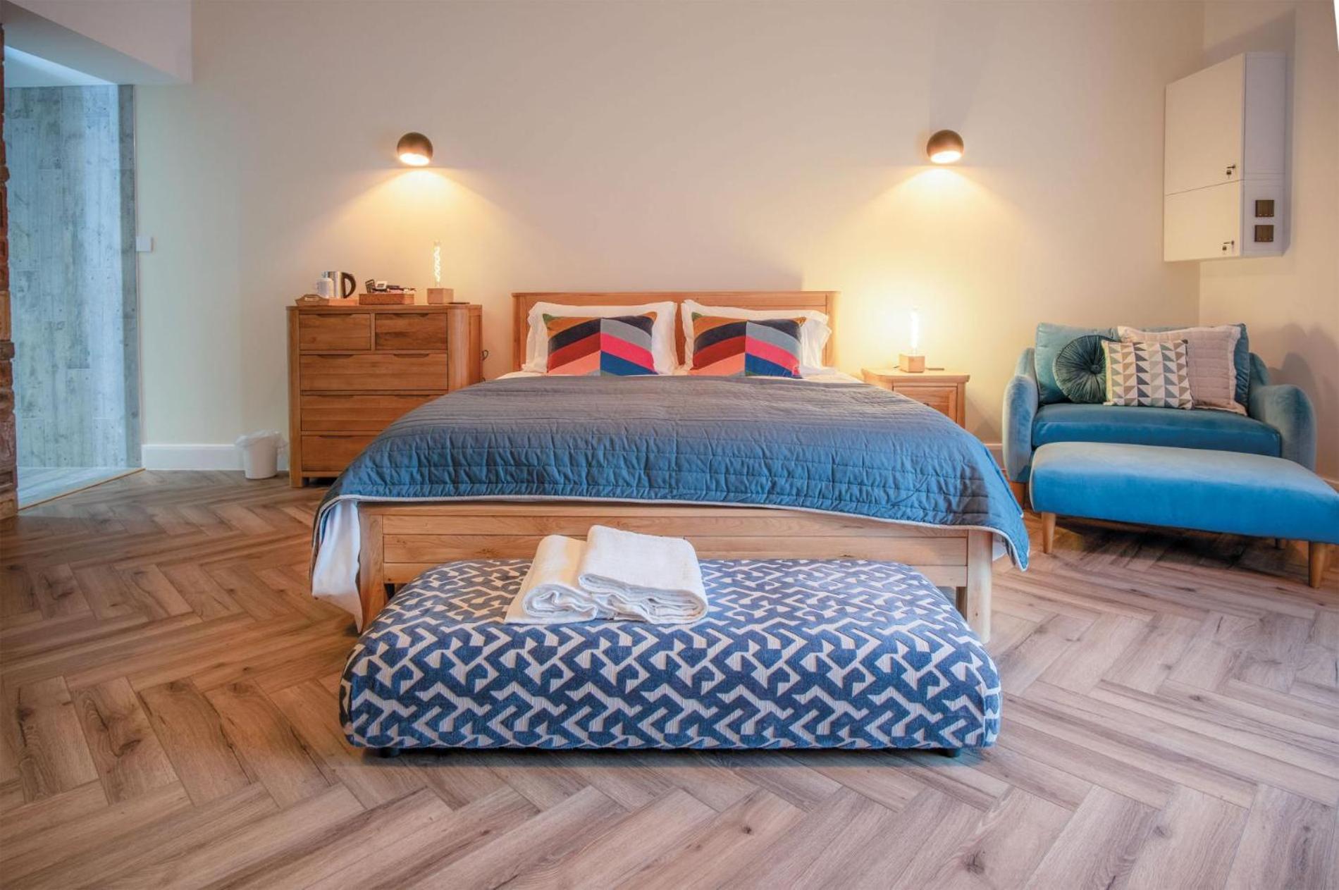 One-Bedroom Apartment - Photo 17