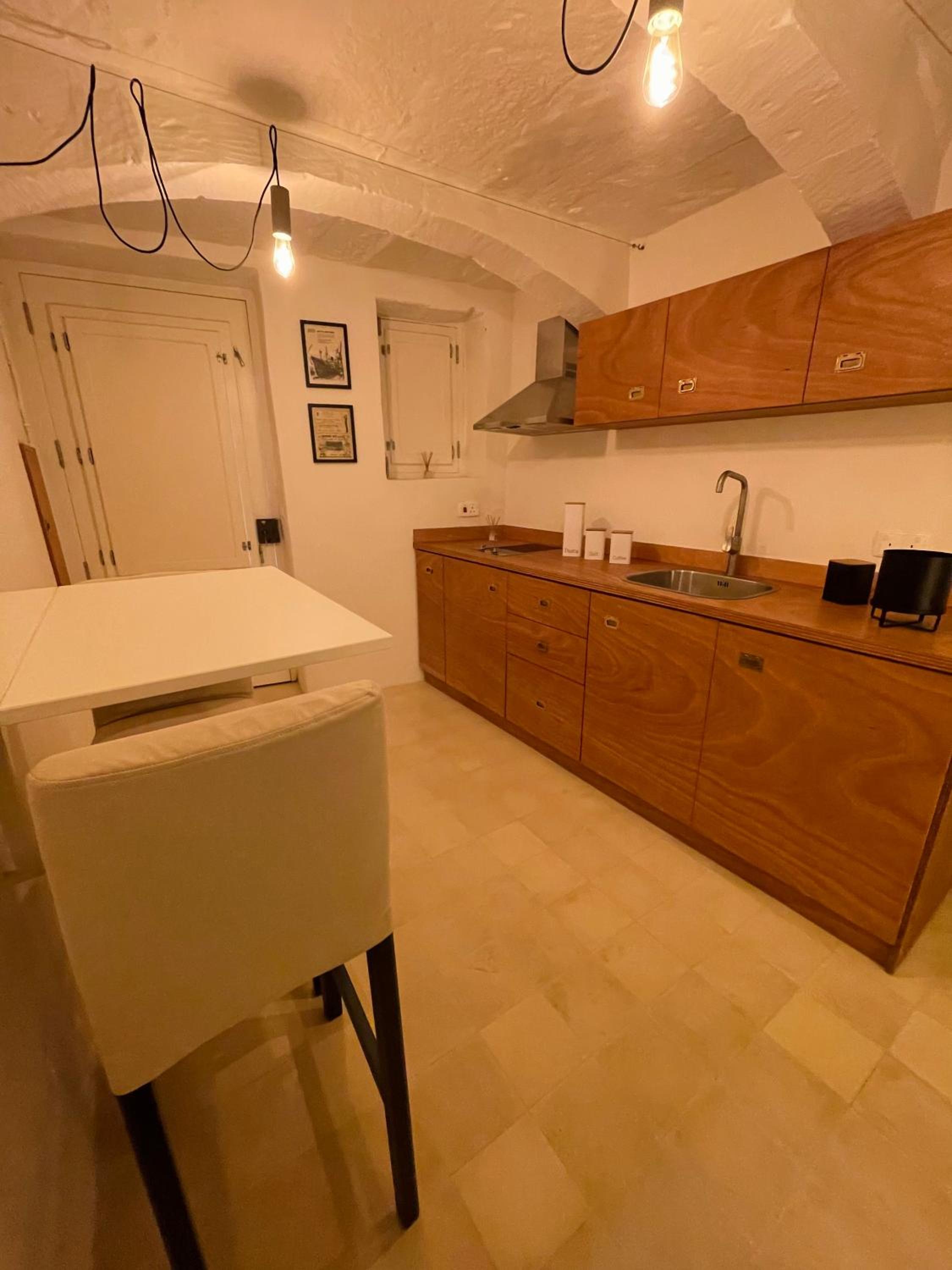One-Bedroom House photo 3