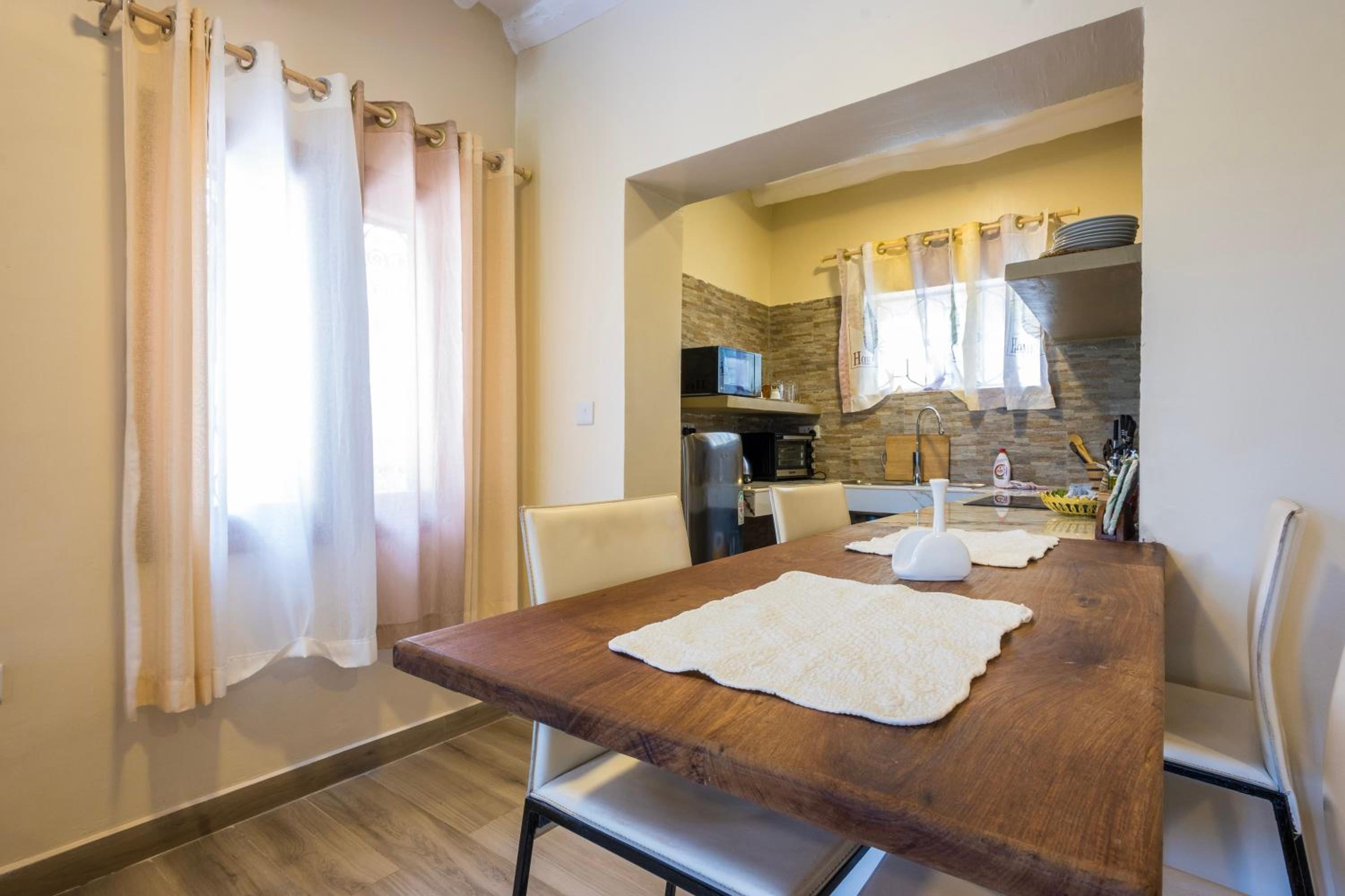 Villa with Sea View - Photo 13