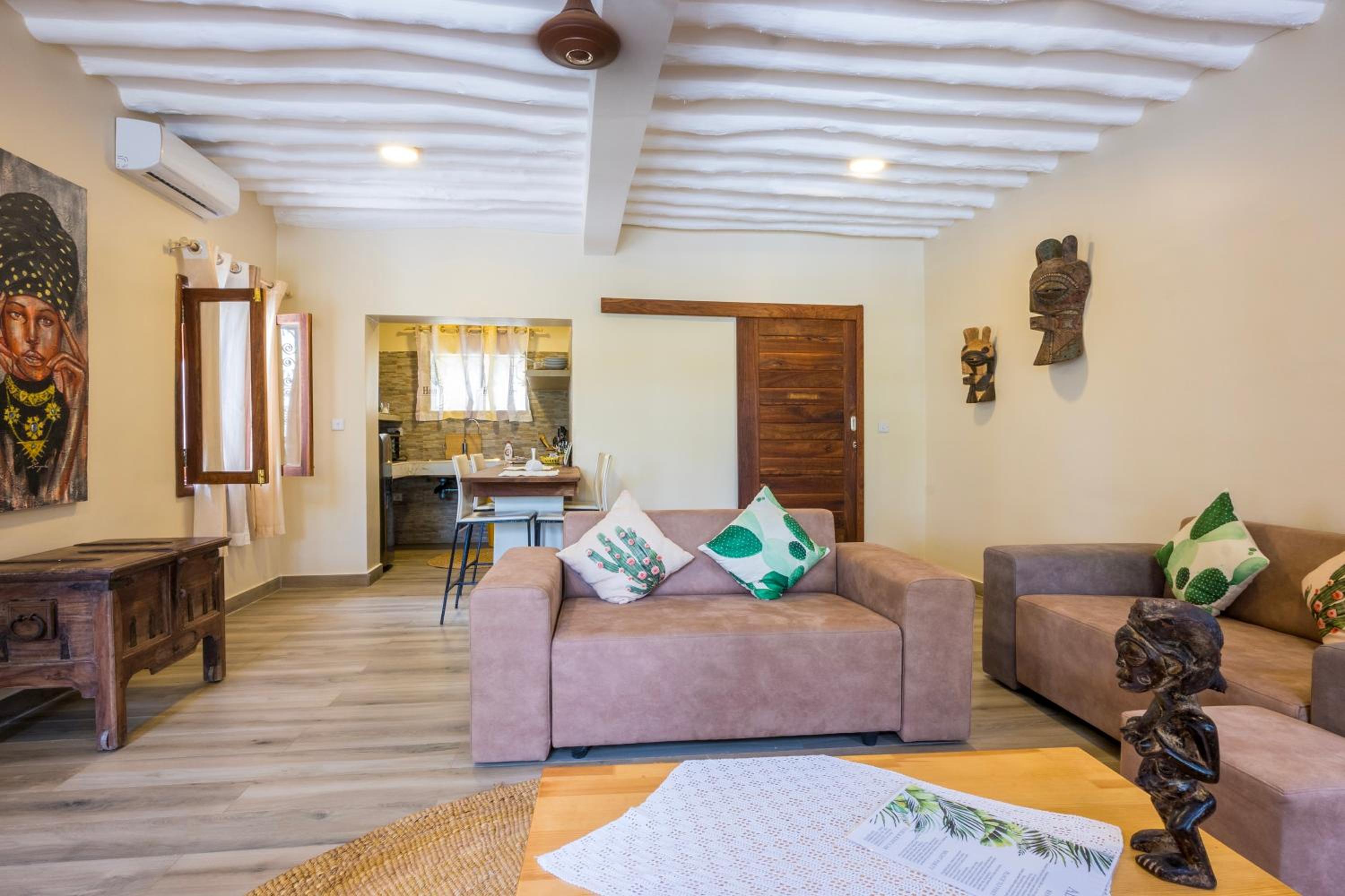 Villa with Sea View - Photo 11