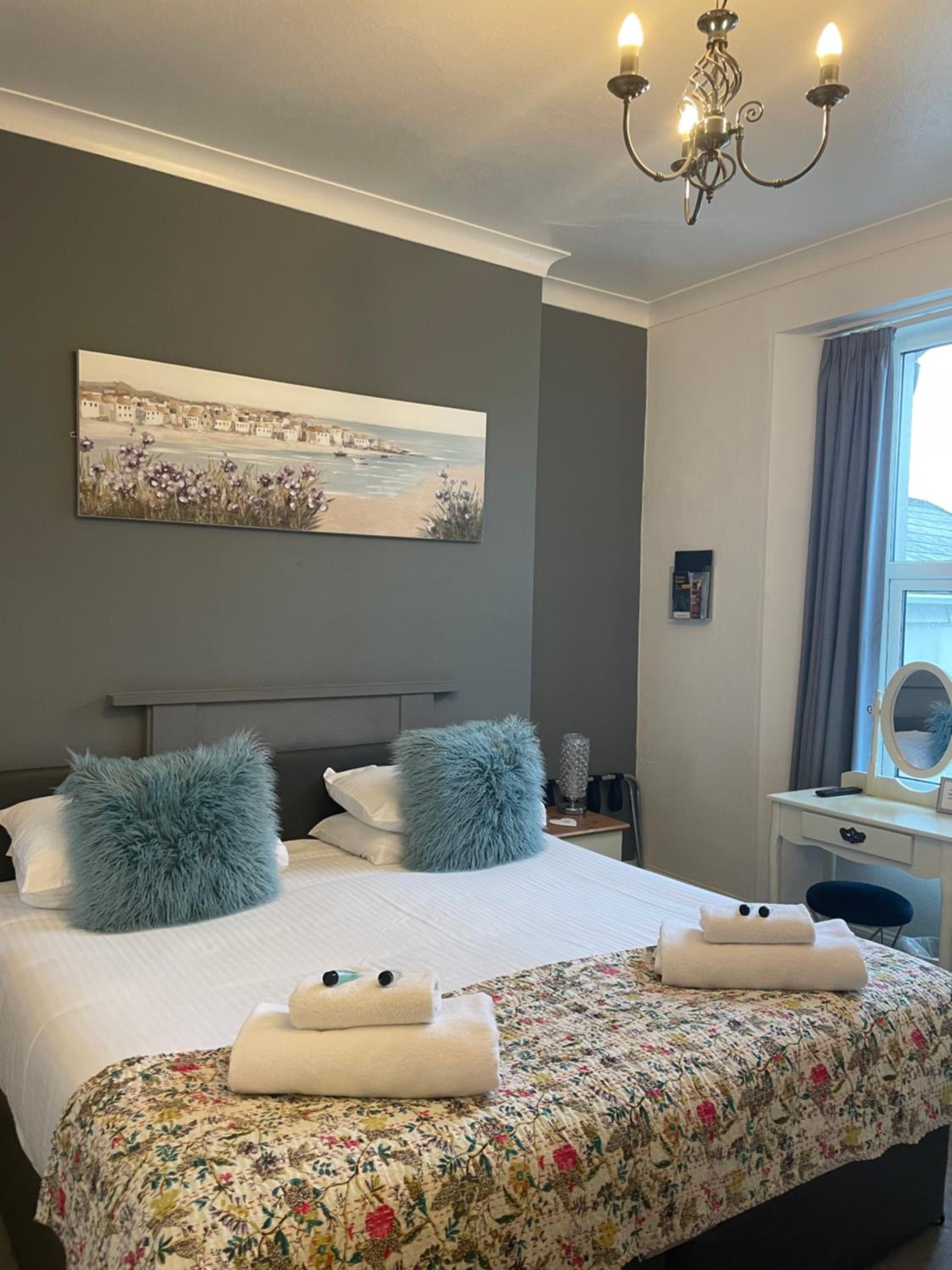 Double Room with Private Bathroom photo 2