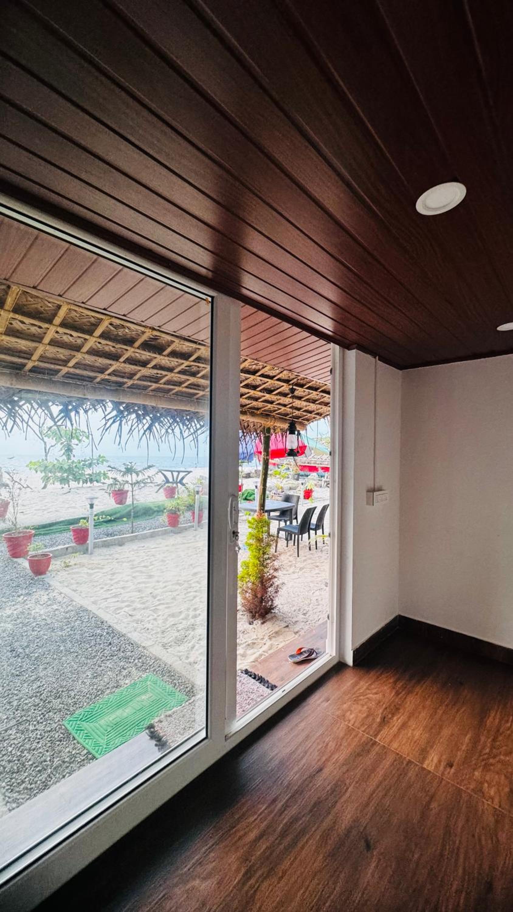 Double Room with Sea View photo 1