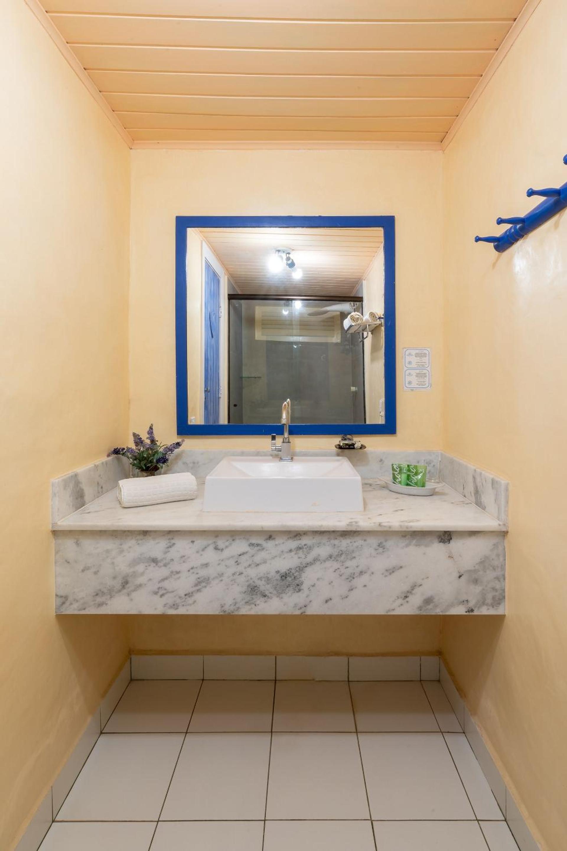 Double Room with Sea View - Photo 8