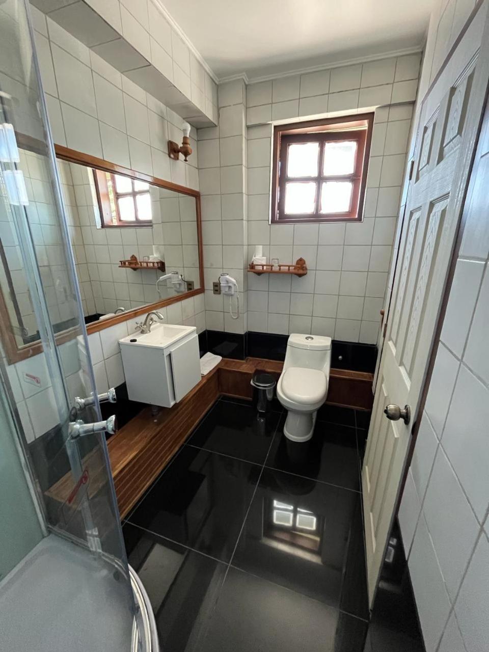 Deluxe King Room photo 2