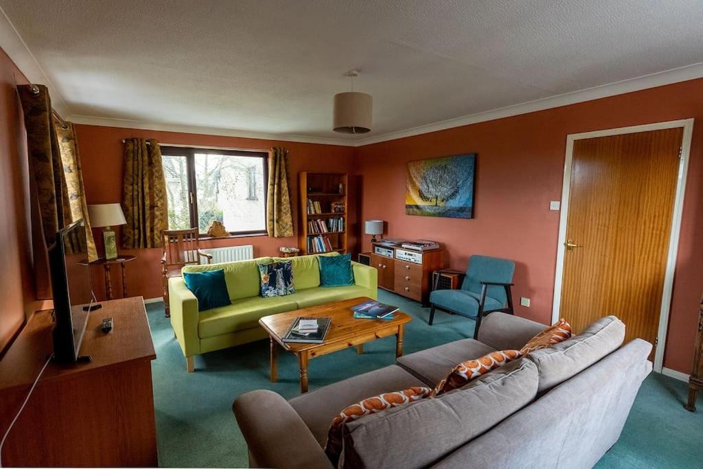 Four-Bedroom House photo 1