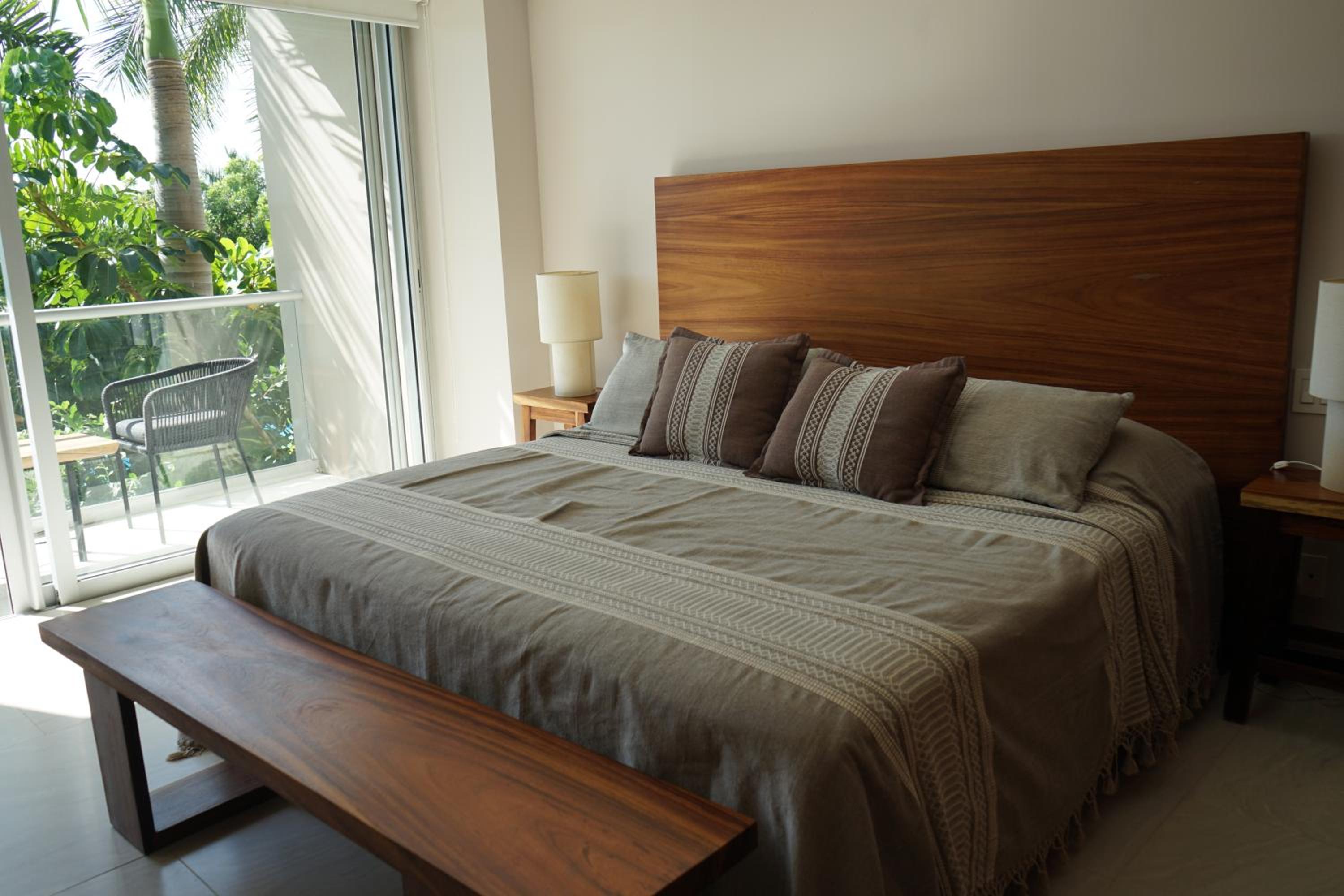 Three-Bedroom Apartment photo 1