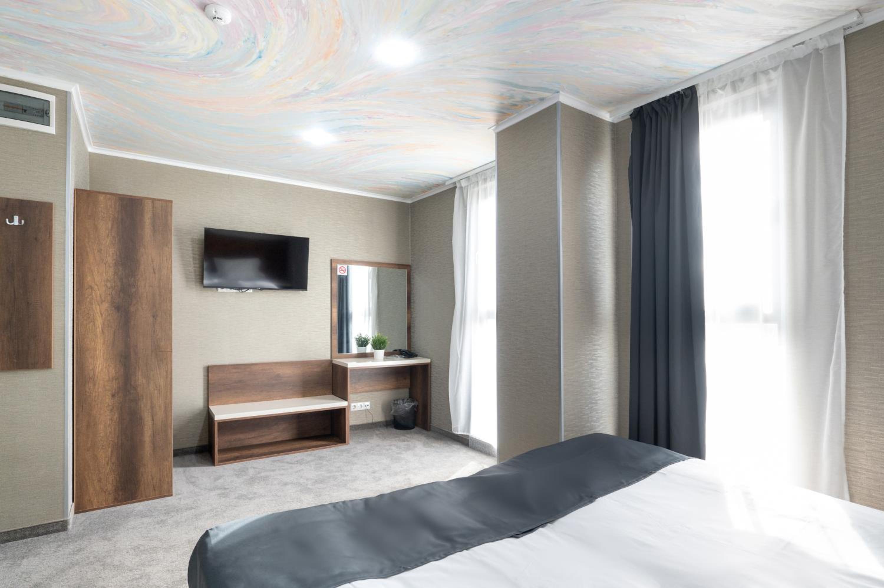 Large Double Room photo 1