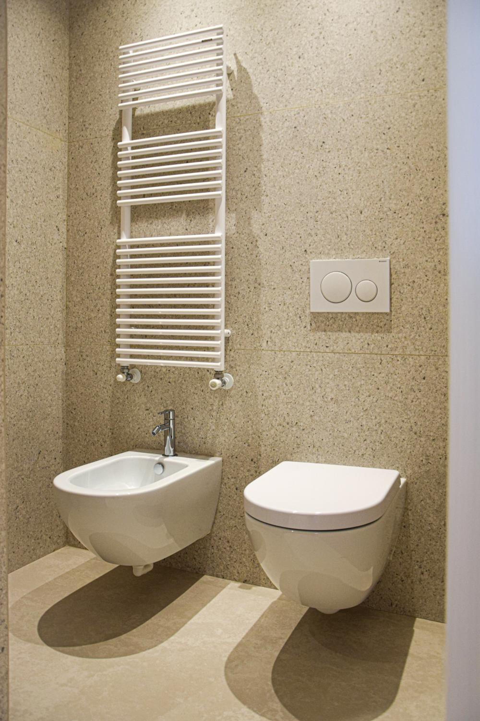 Deluxe Double Room with Side Sea View - Photo 4