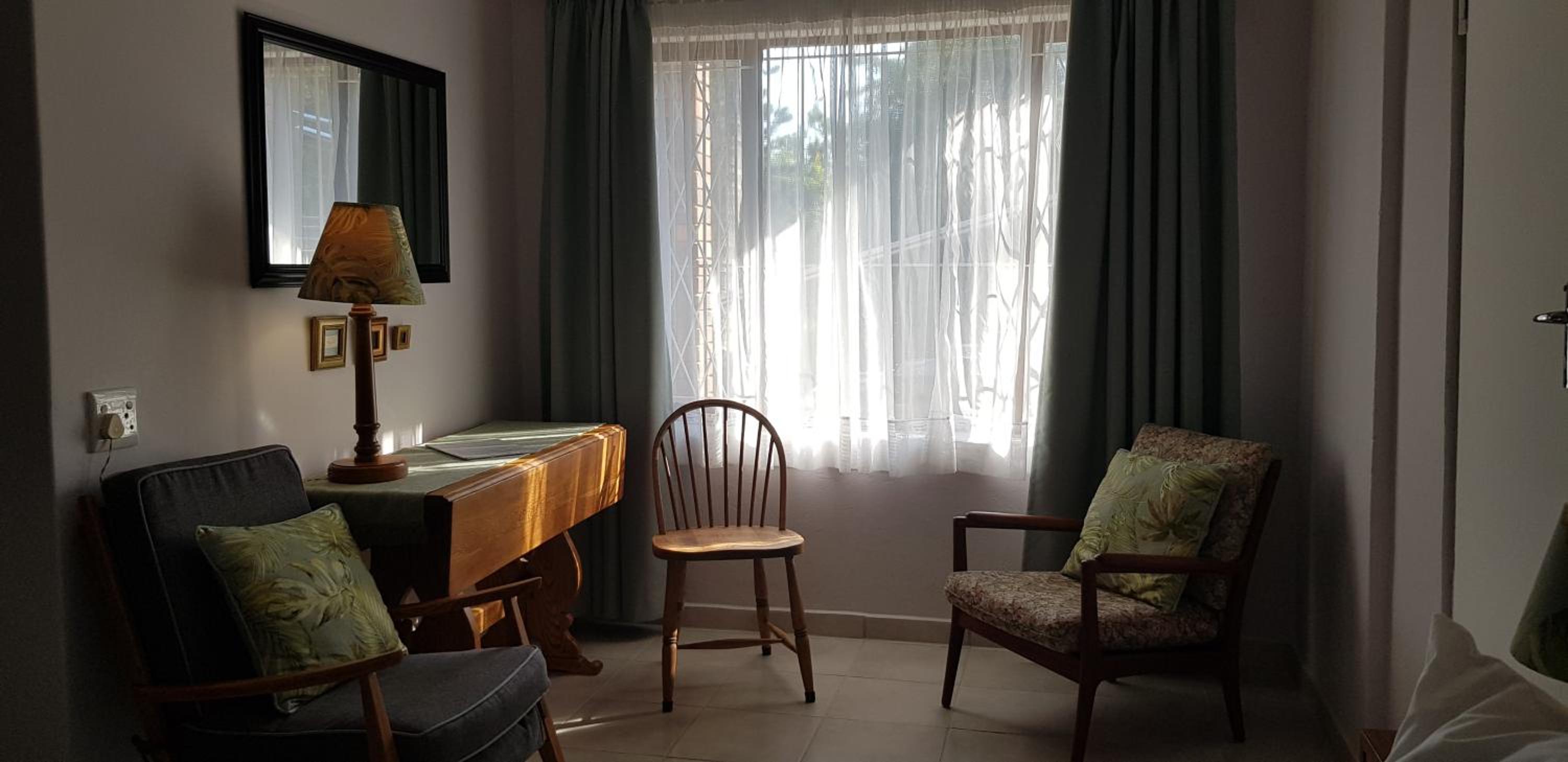 Twin Room - Disability Access photo 3