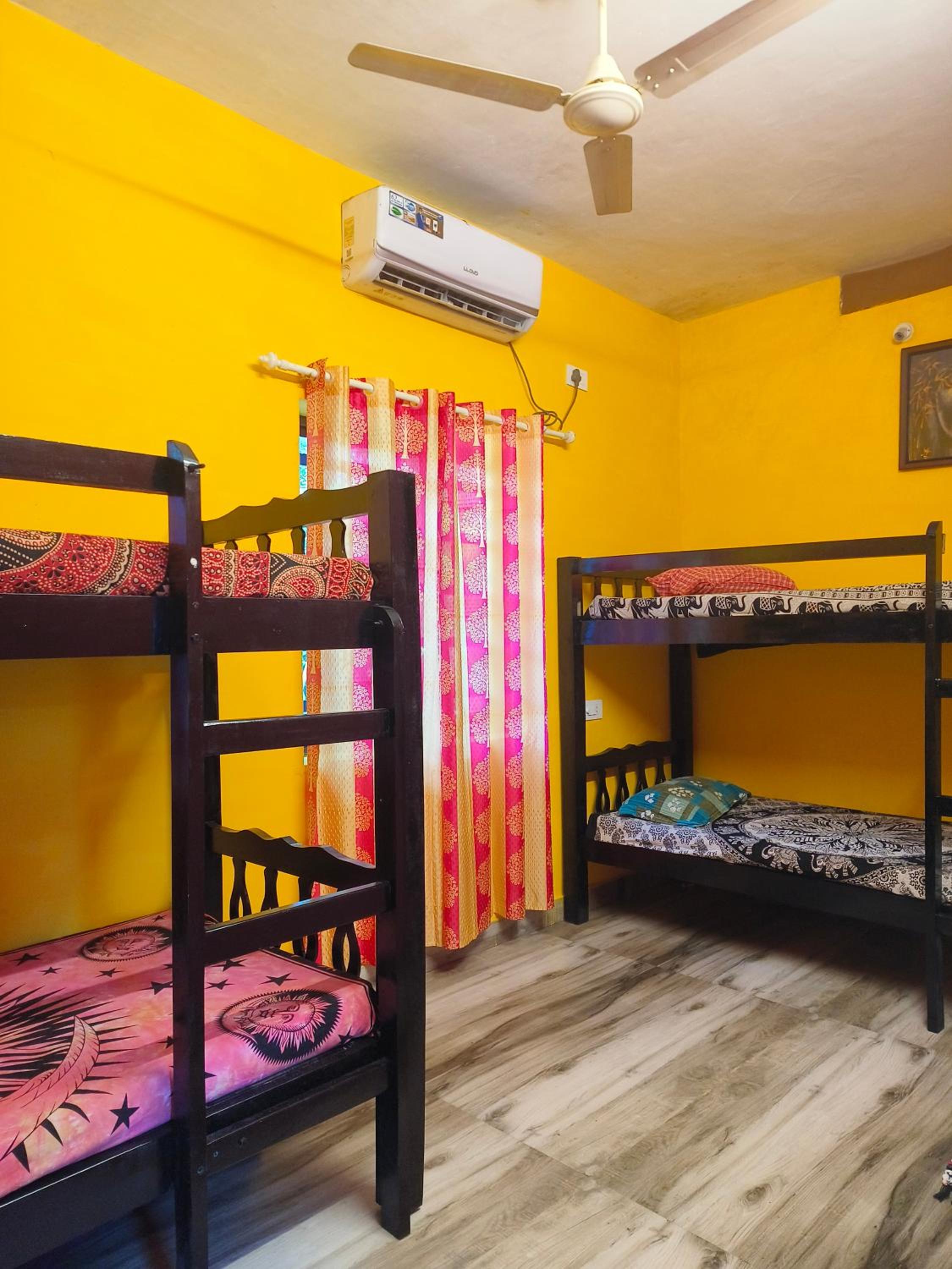 Bed in 4-Bed Female Dormitory Room photo 2