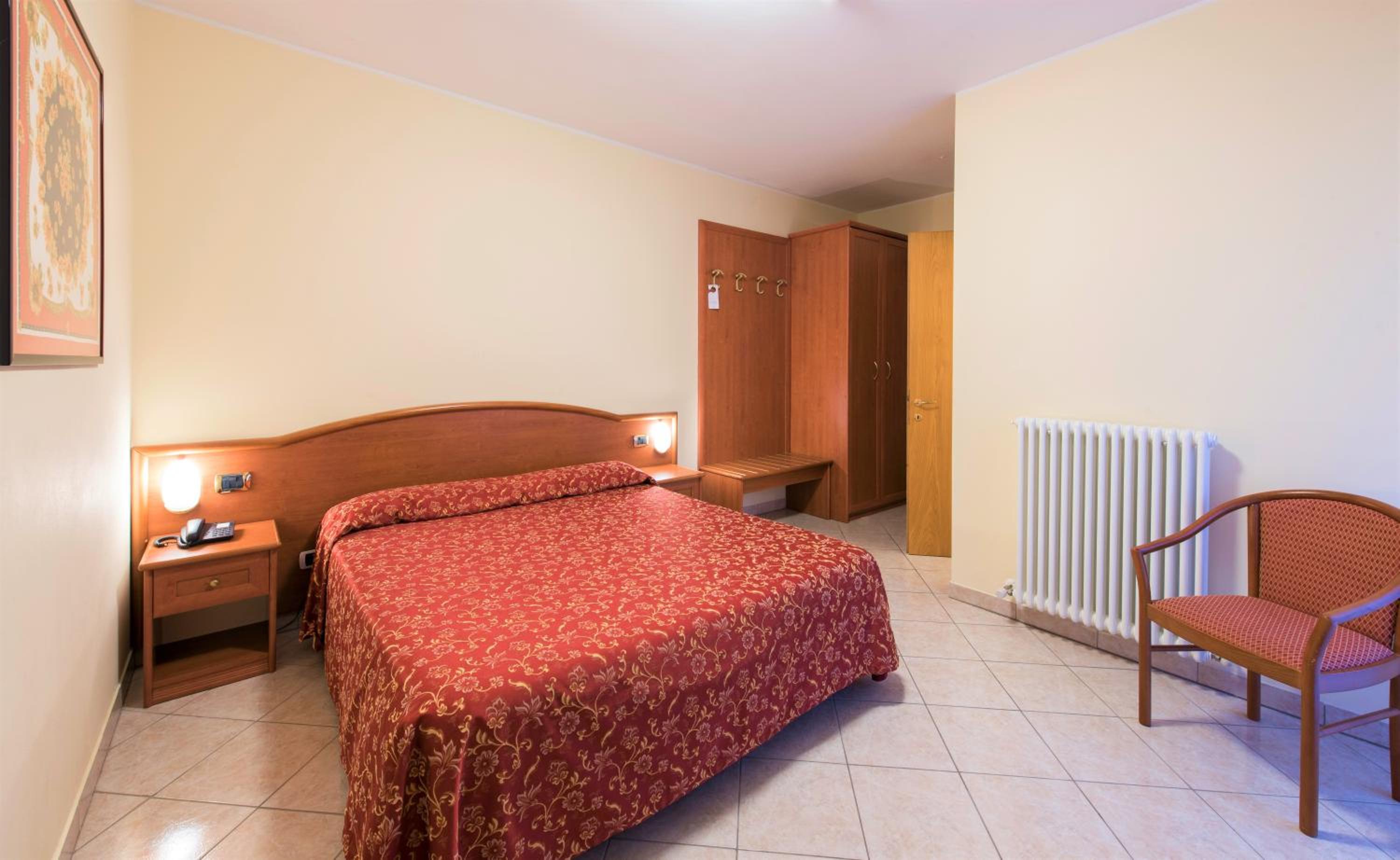 Classic Double Room photo 2