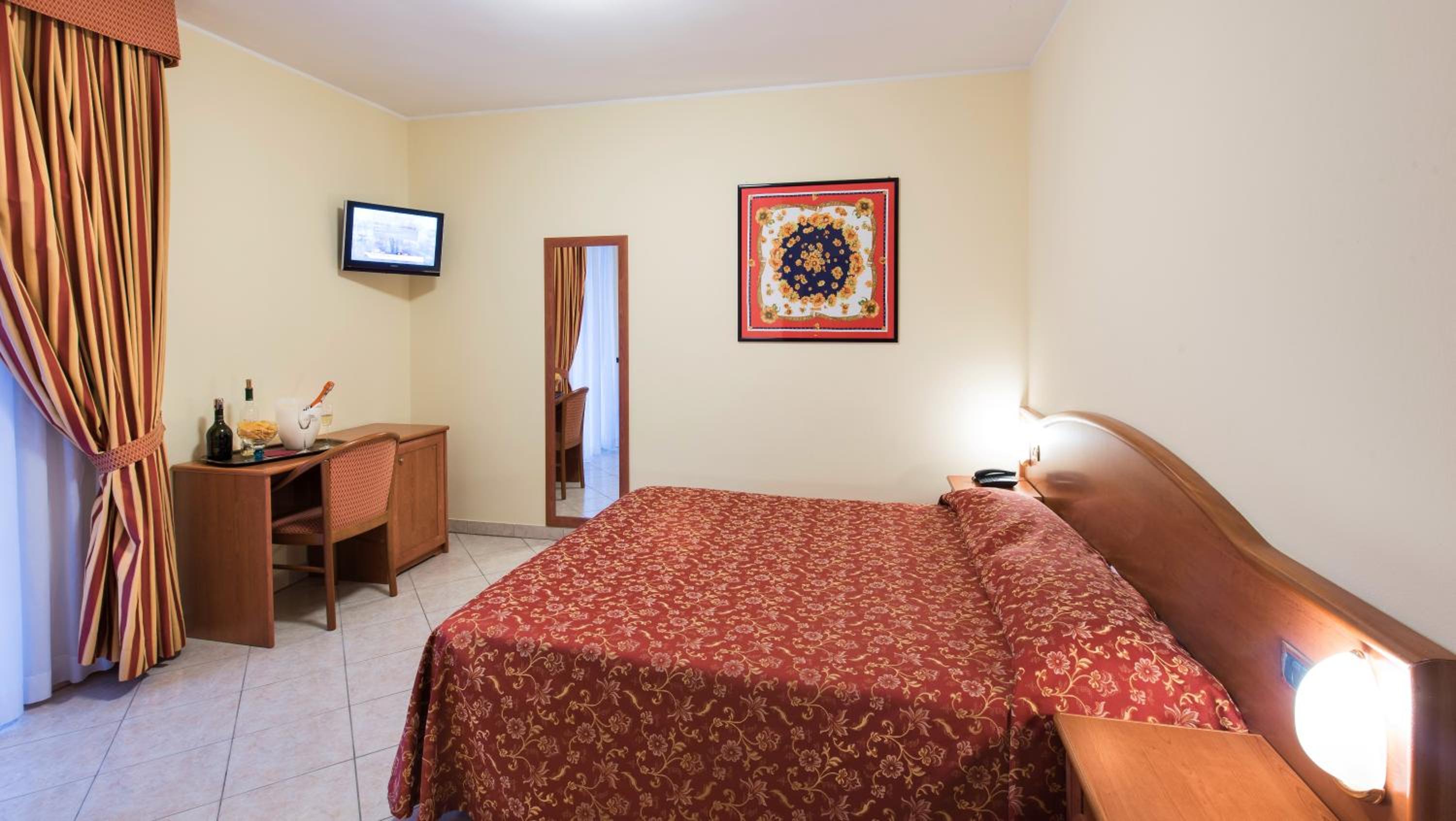 Classic Double Room photo 1