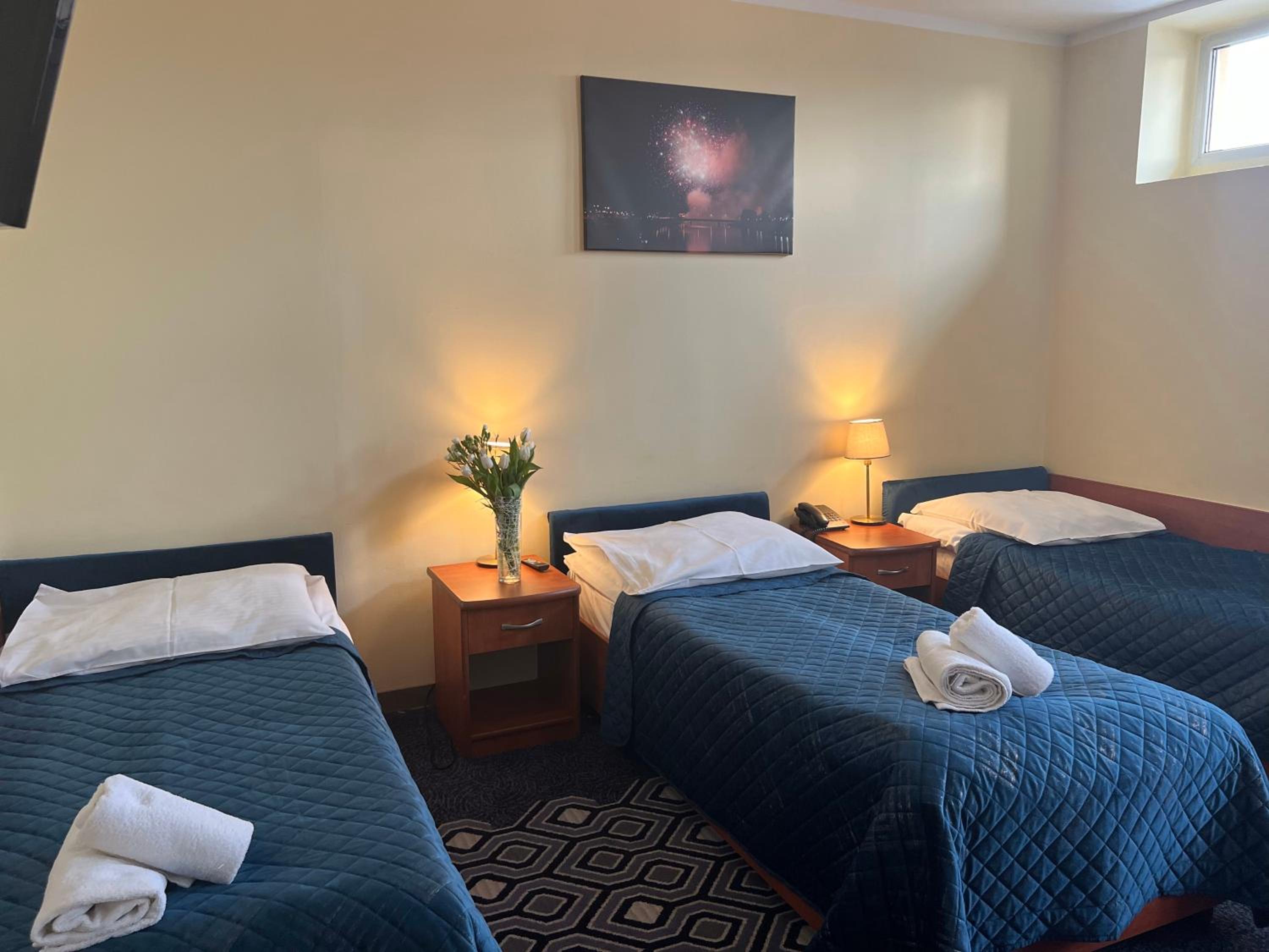 Triple Room - Photo 1